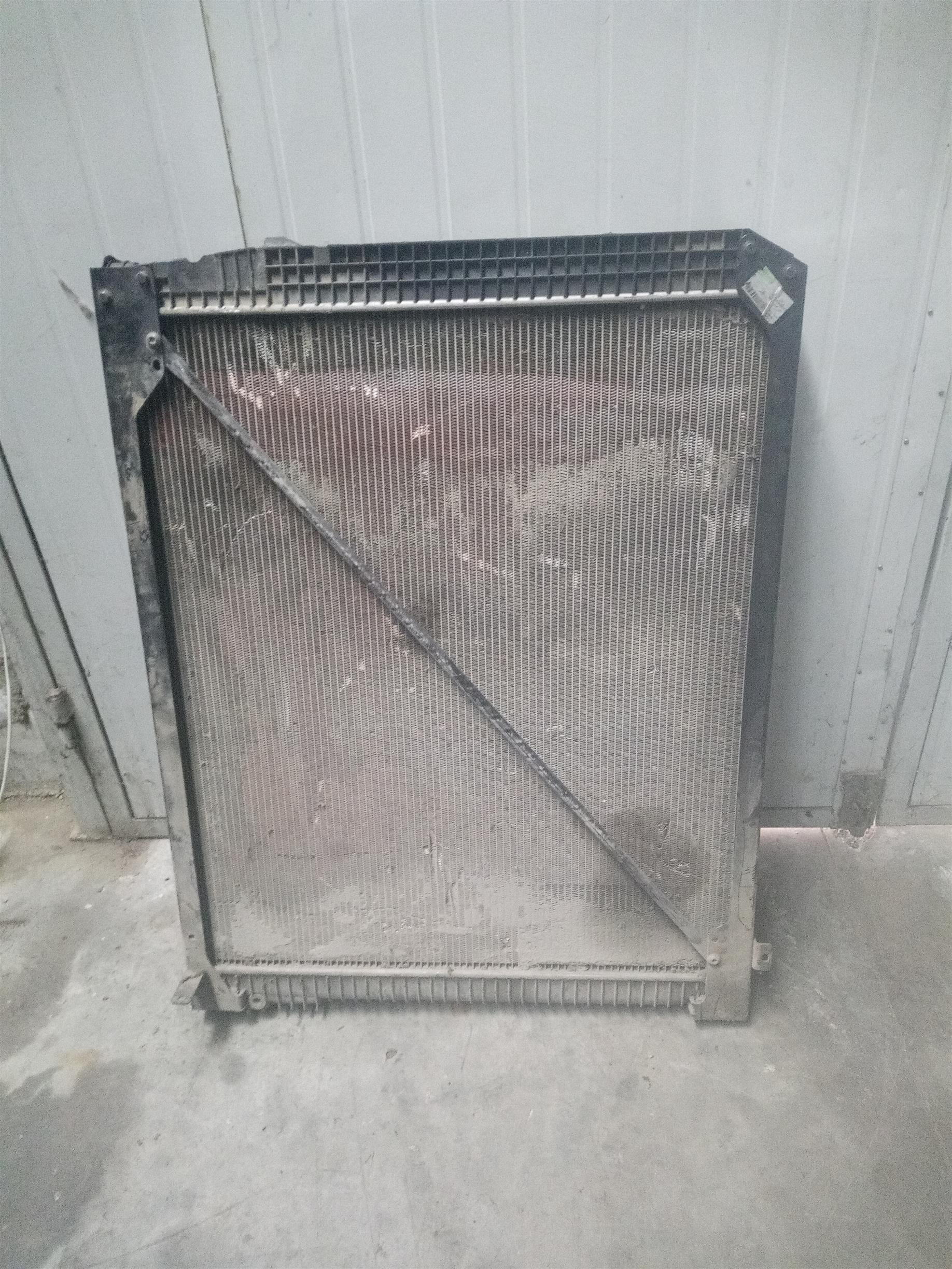Radiator apa Meecedes Actros  , 4141 ,8*4 ,an 2007