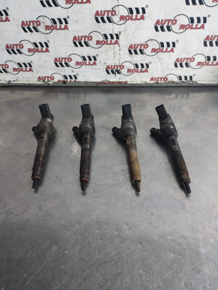 Injectoare set Bmw F30 2.0d an 2014