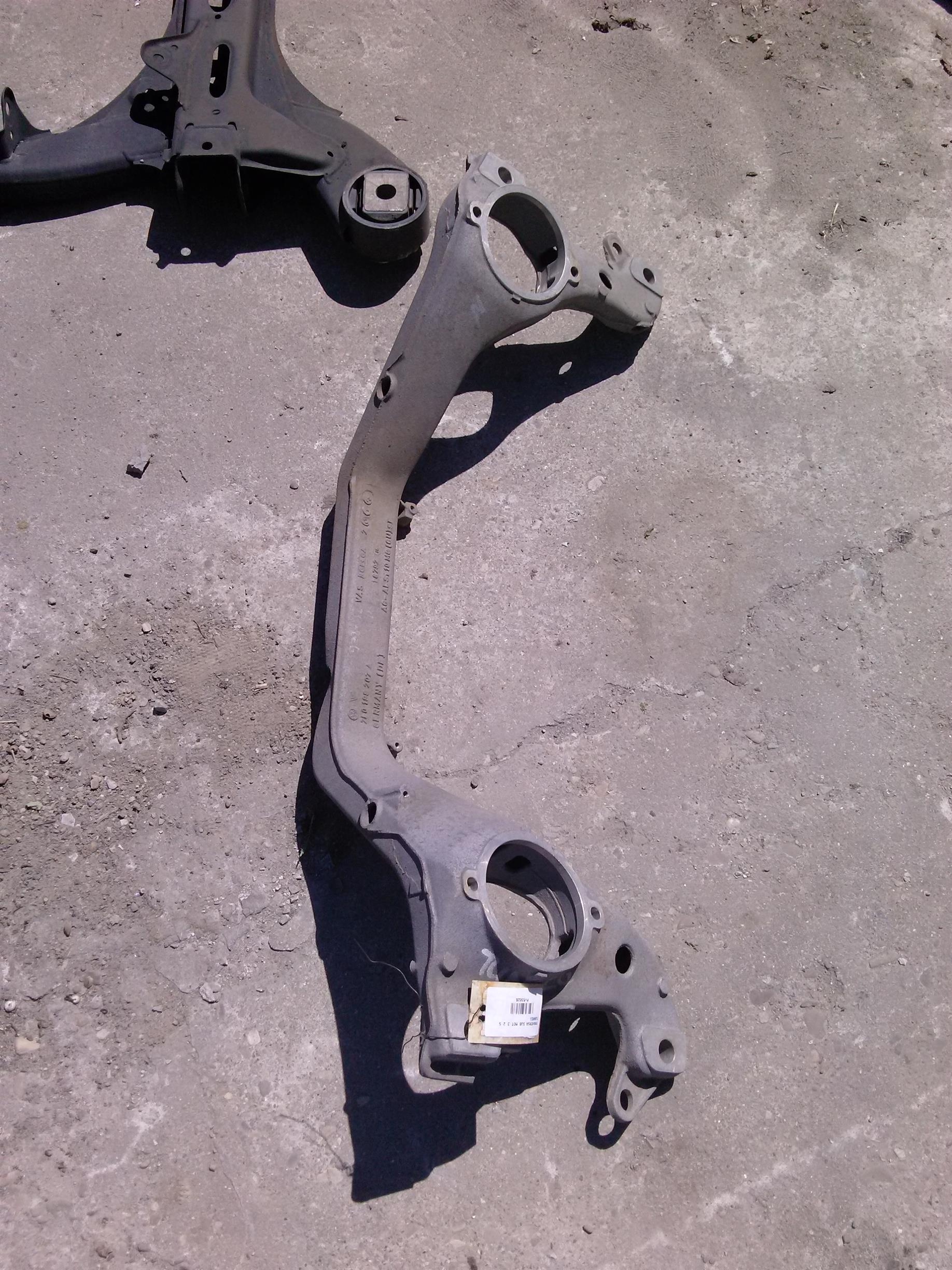 traversa sub motor Volkswagen Touareg, 3.2S