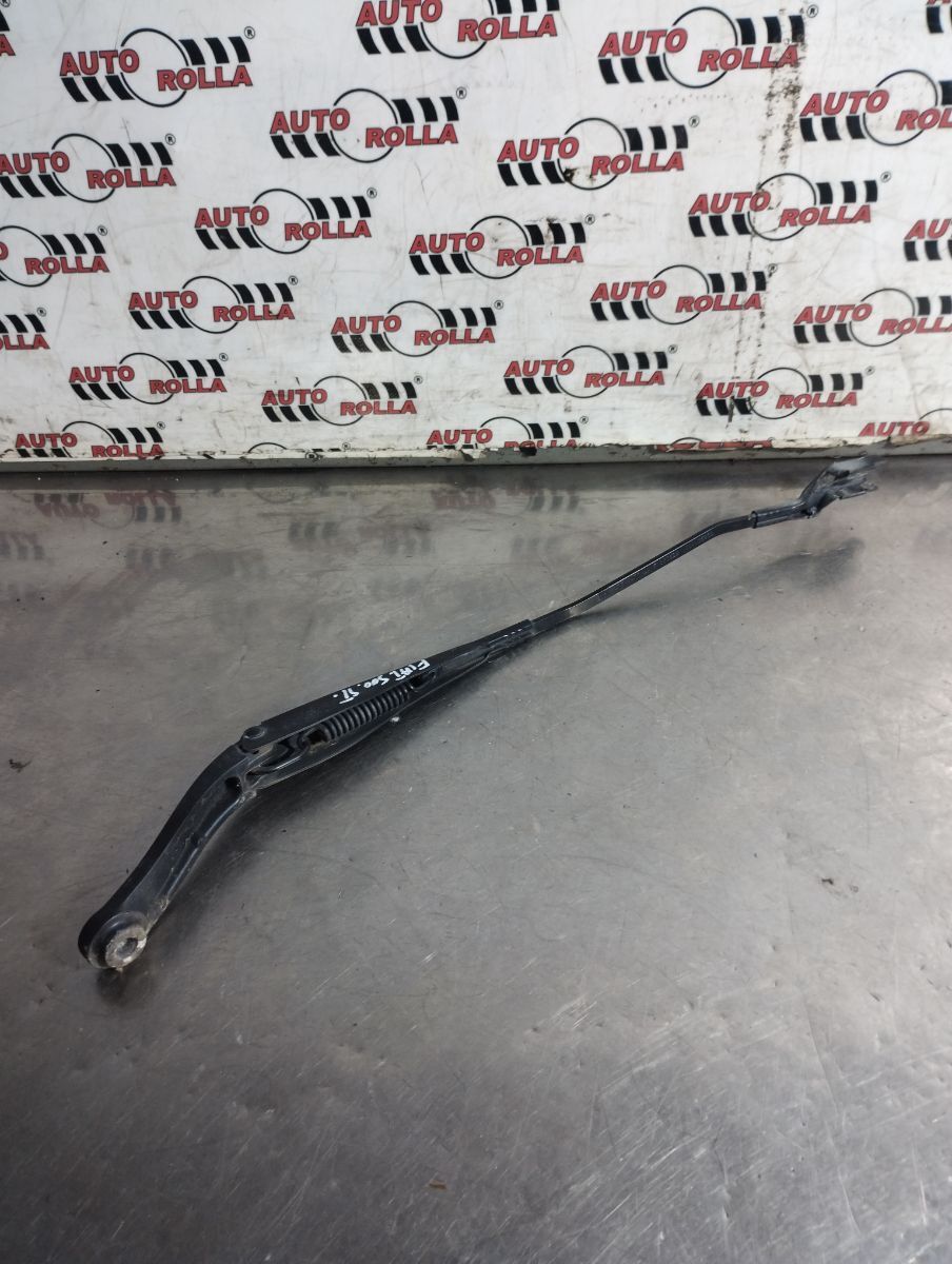Brat stergator stanga Fiat 500 an 2013 