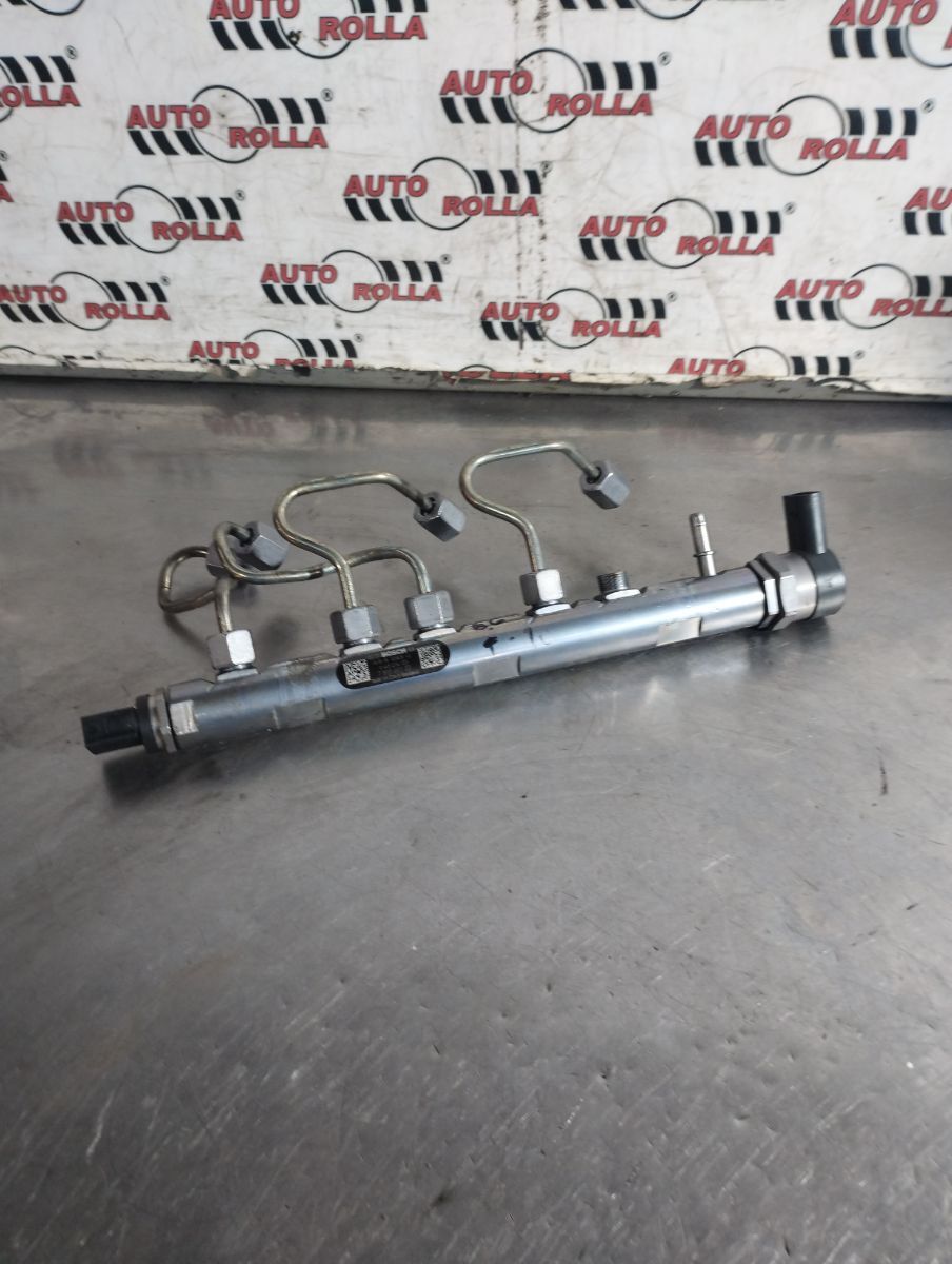 Rampa injectoare Bmw F10 2.0D an 2012 euro6