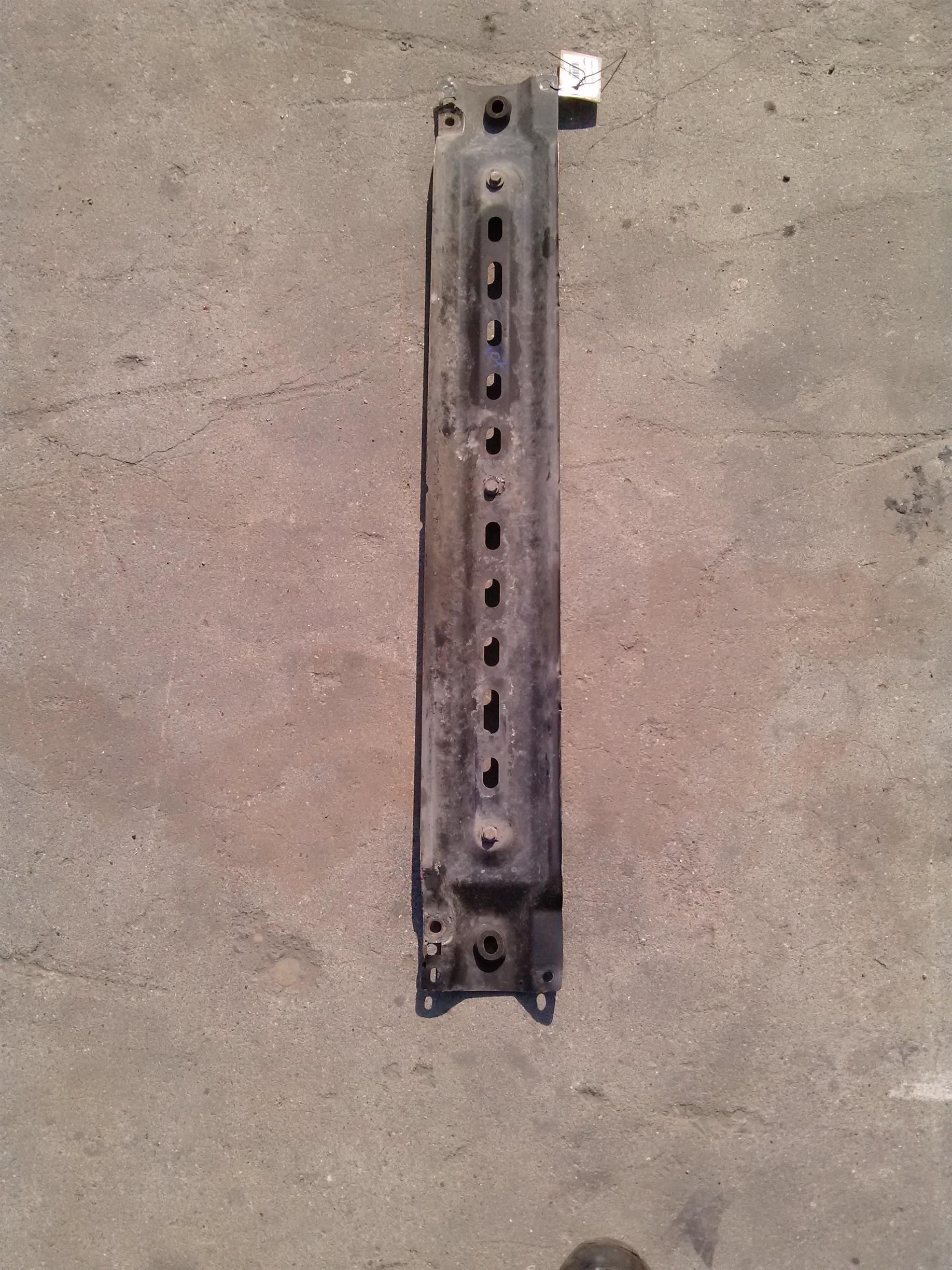 Traversa inferioara Peugeot 307 an 2006