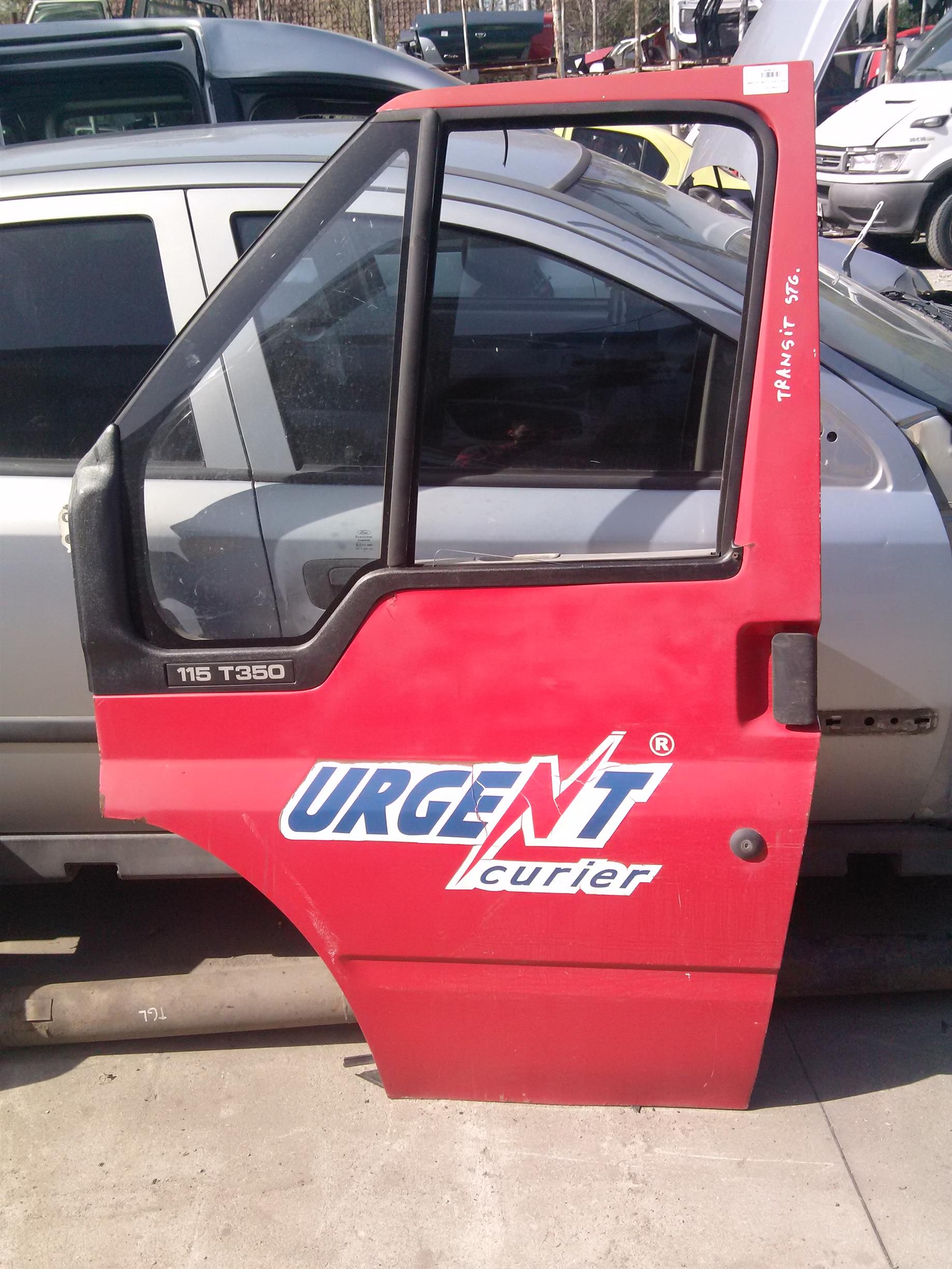 Usa stanga fata Ford Transit 2.4D, an 2006