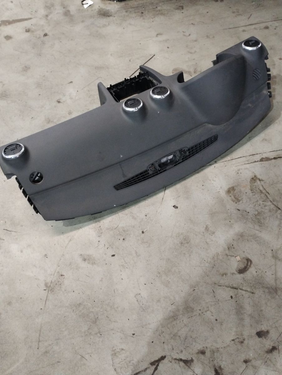 Plansa bord +guri ventilatie Audi A3 an 2009