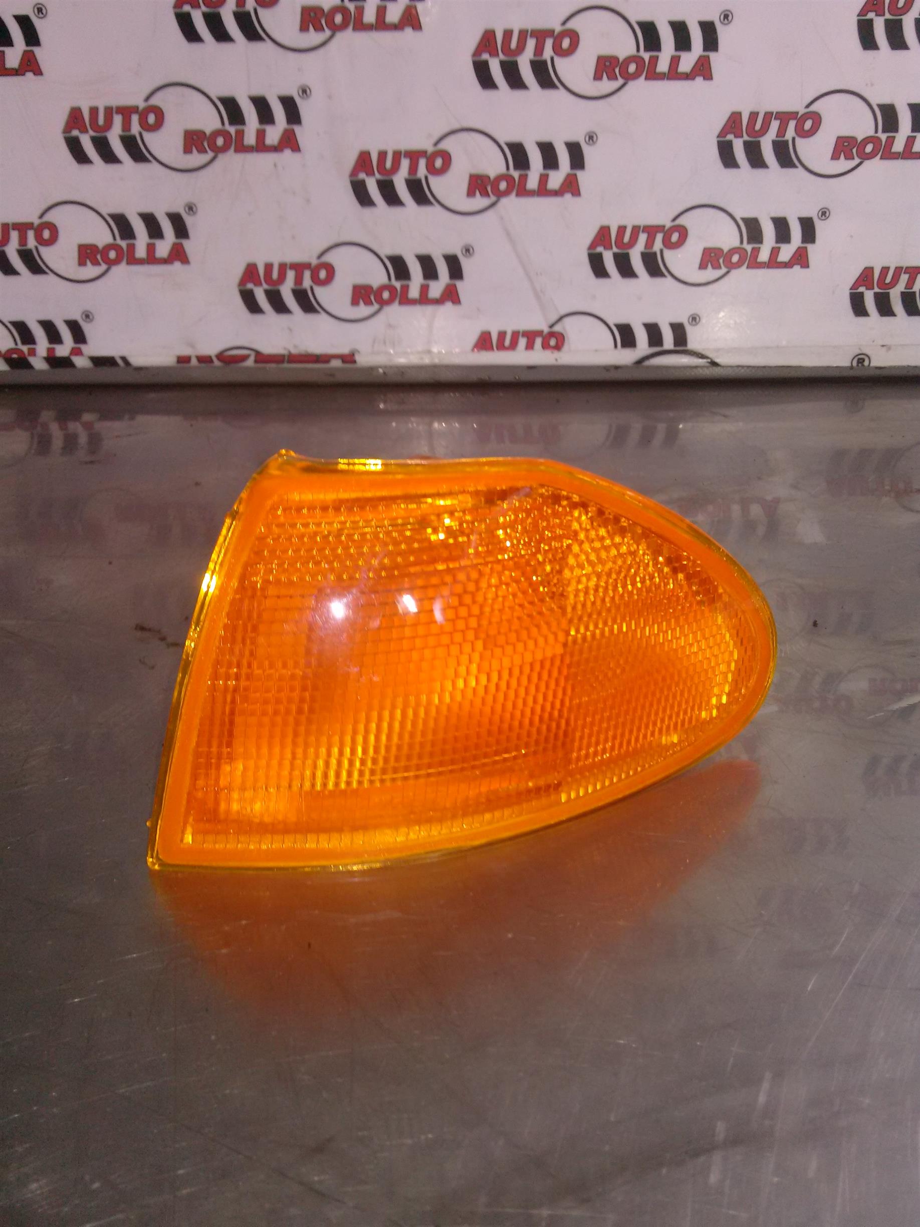 Semnalizare stanga Opel Astra F,an 1995