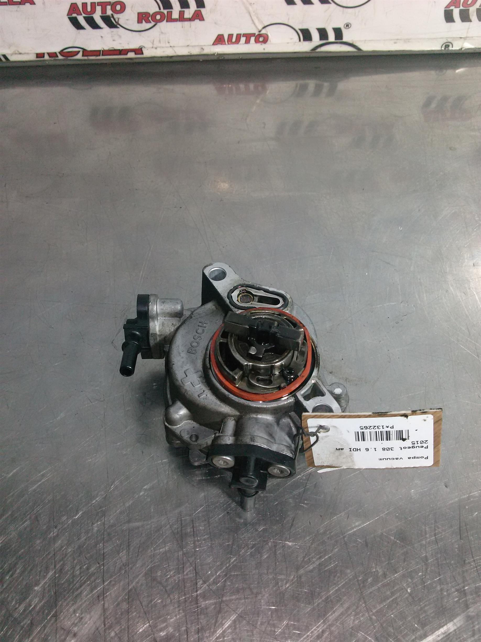 Pompa vacuum Peugeot 308 1.6 HDI an 2015