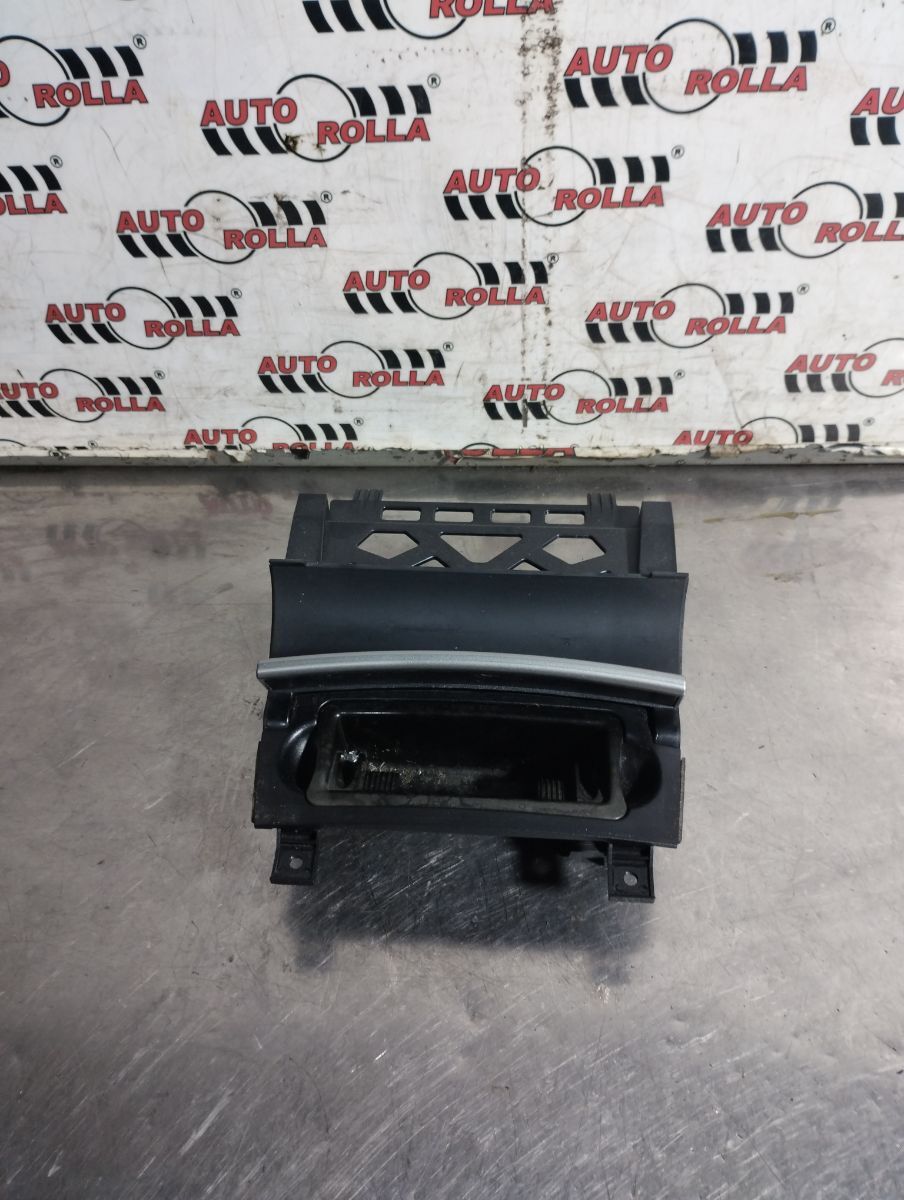 Scrumiera Audi A3 an 2009