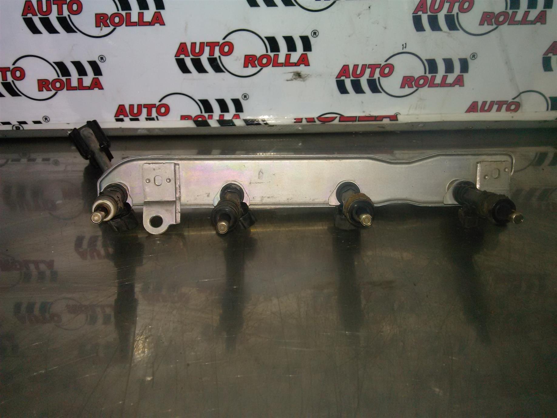 Injectoare set+rampa TOYOTA YARIS , 2008 , 1.4 S