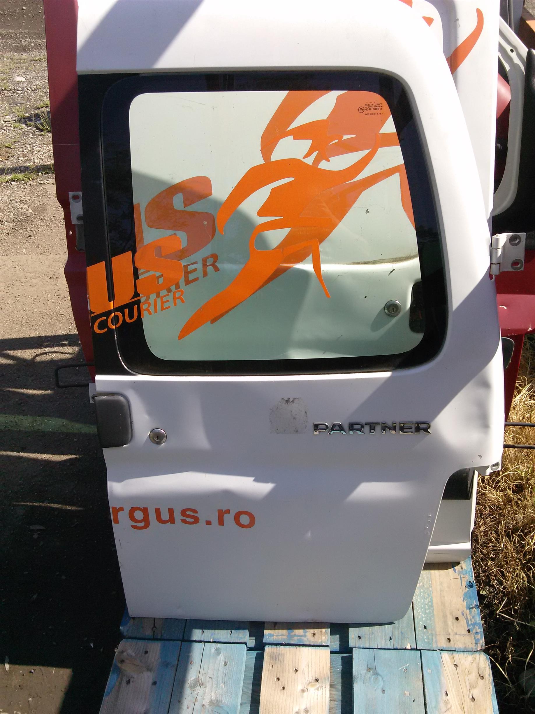 Usa dreapta spate portbagaj Peugeot Partner 1.6HDI, an 2006