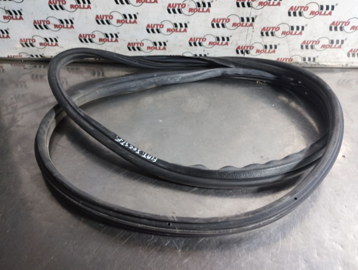 Cheder usa stanga fata Fiat 500 an 2013