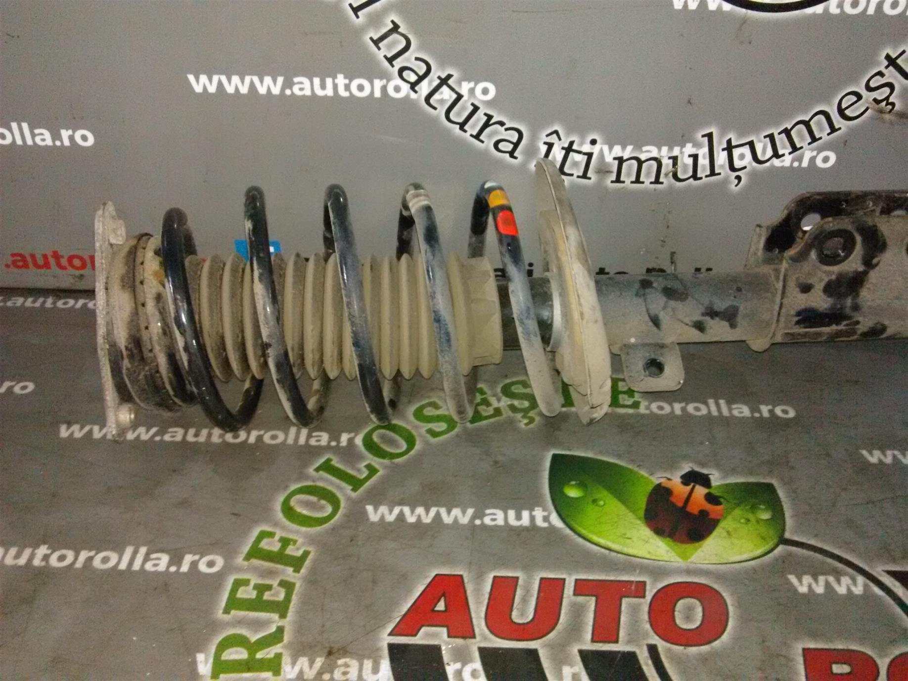 Amortizor stanga fata complet Peugeot 308 1.6 HDI an 2015