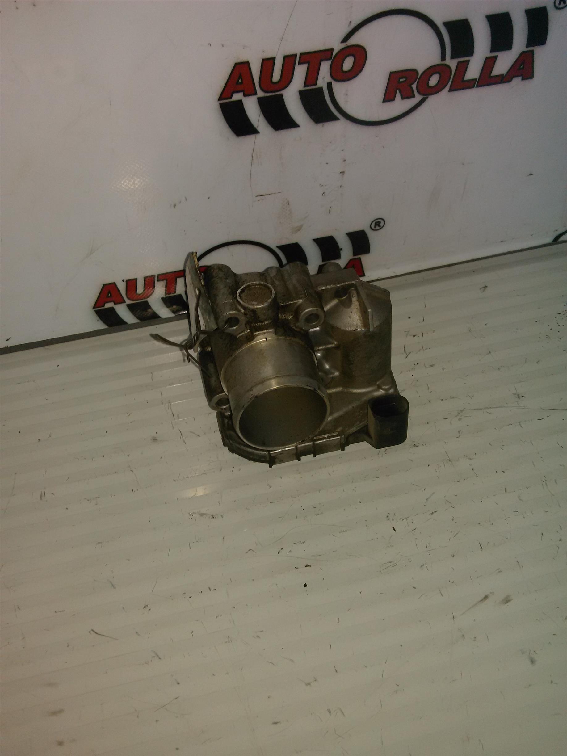 clapeta acceleratie Renault Trafic 2.0D, an 2008