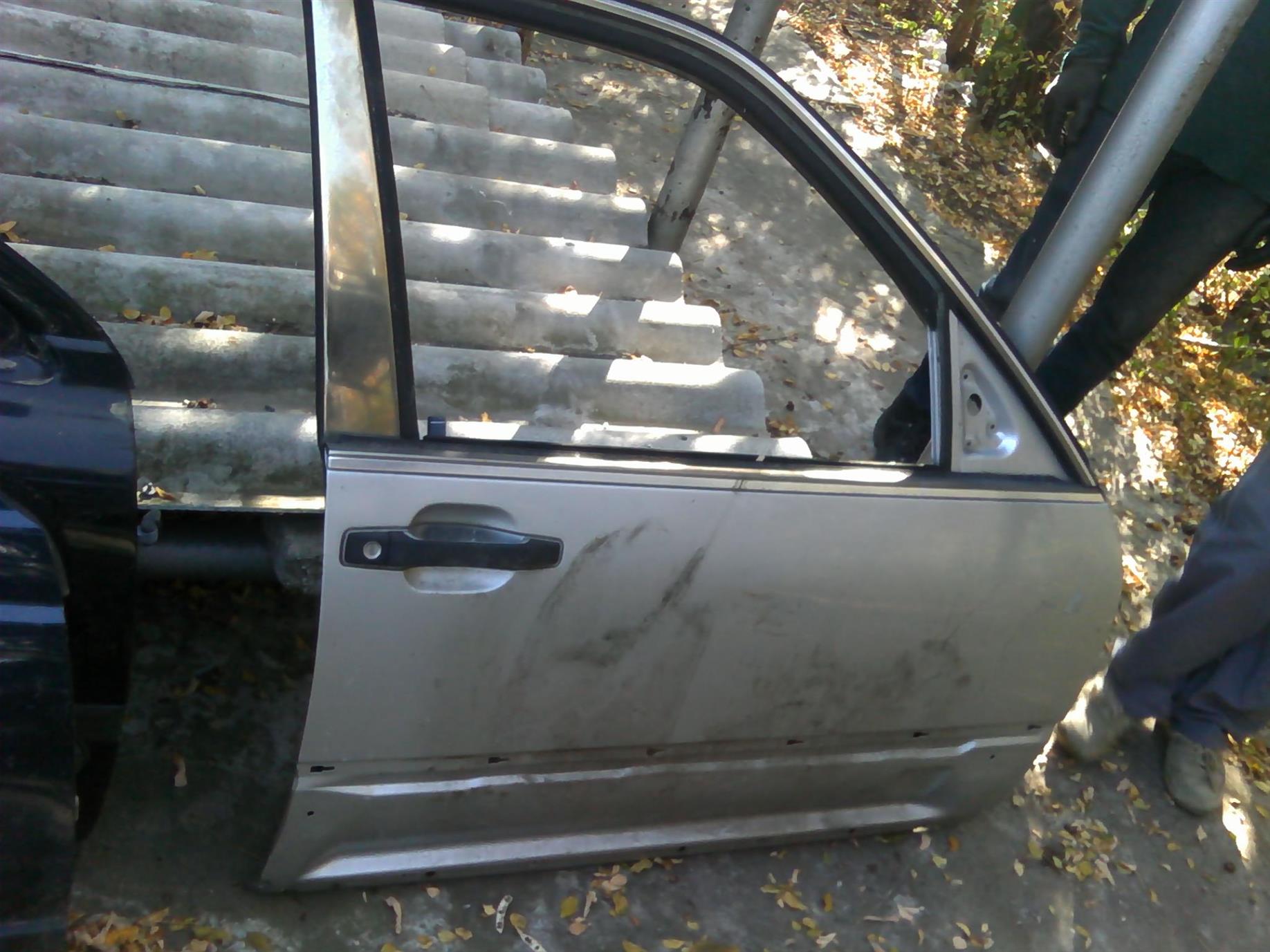 usa dreapta fata goala Mercedes Sclass W140