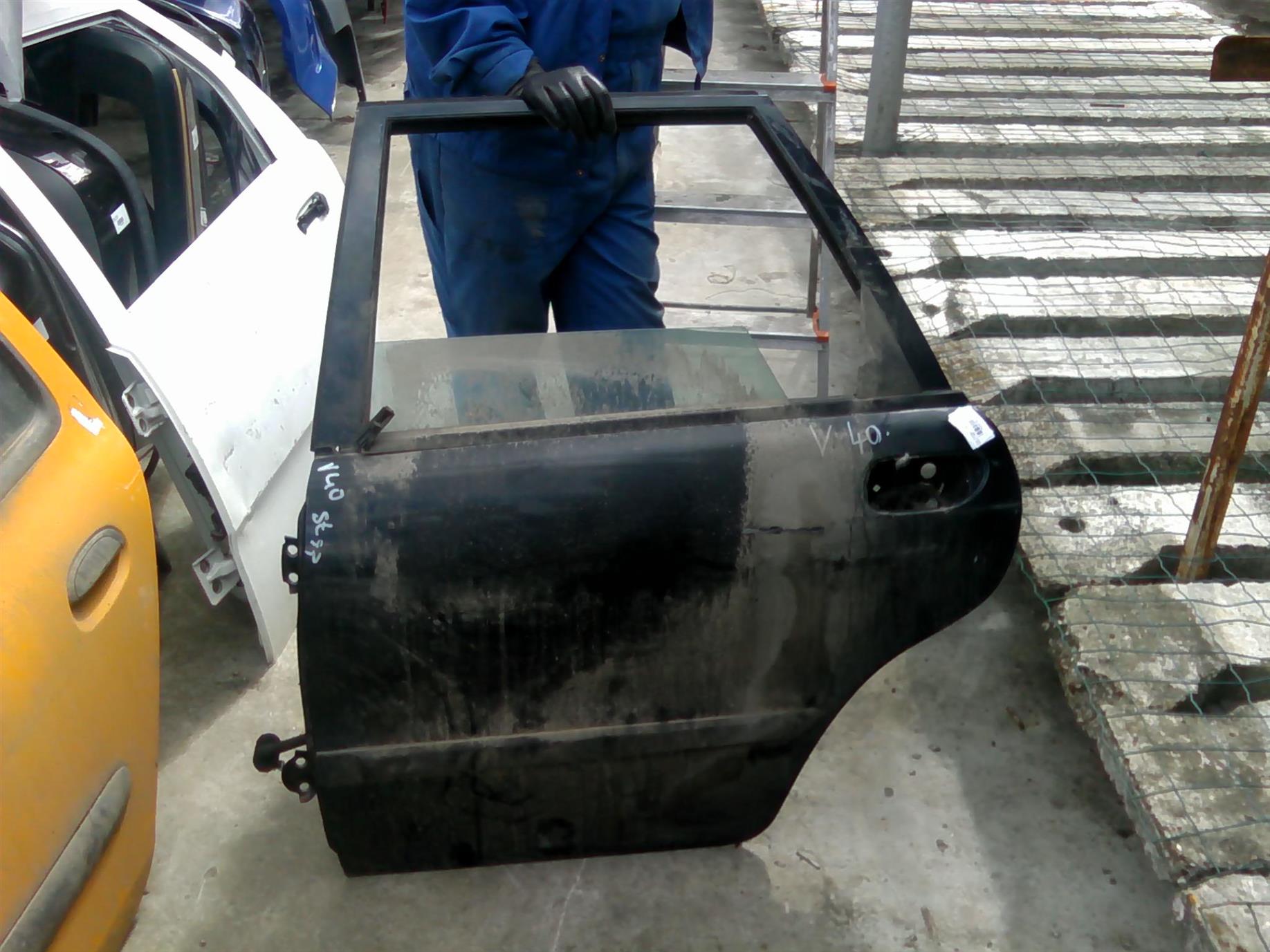 usa stanga spate Volvo V40