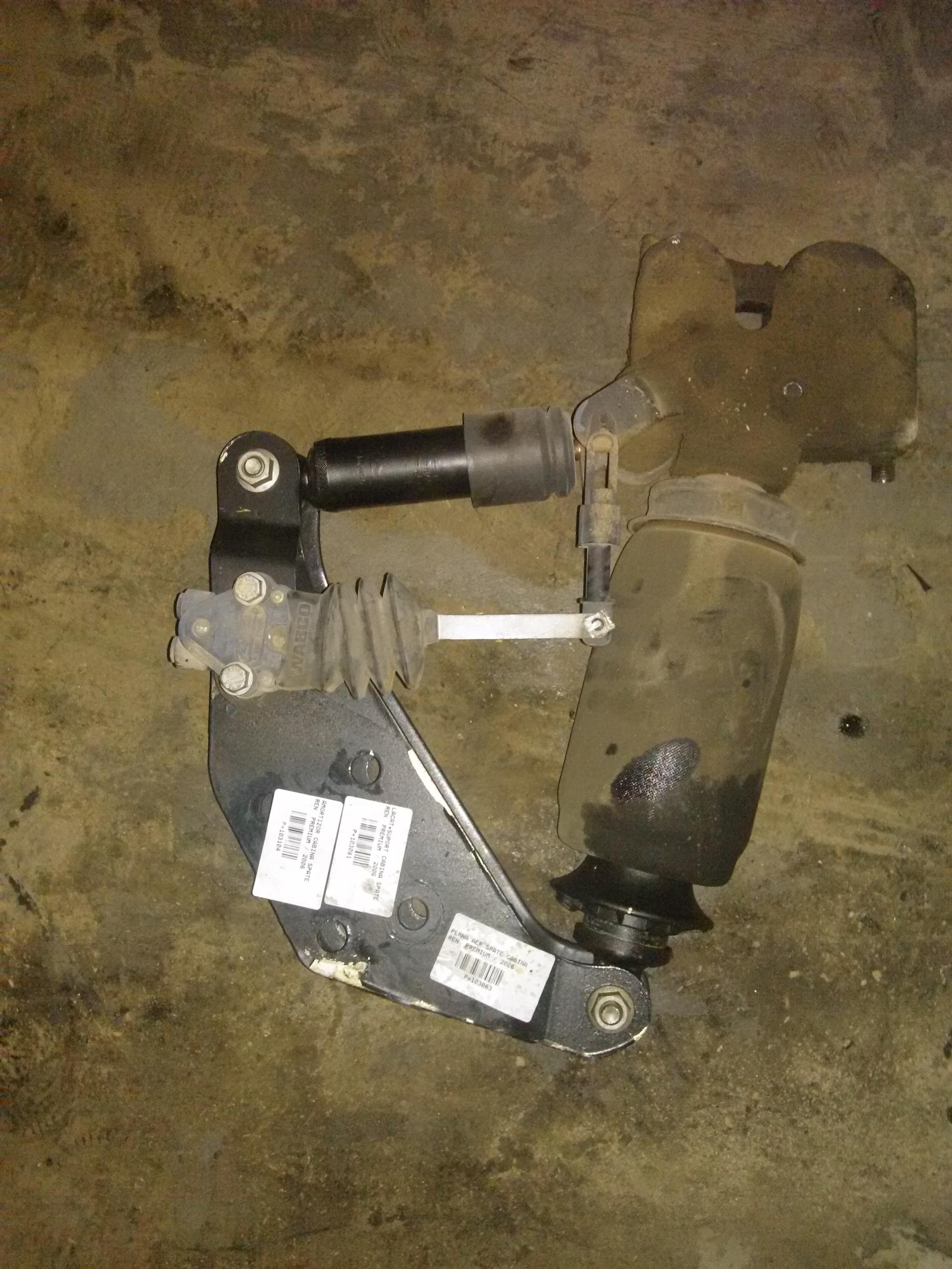 amortizor cabina spate Renault Premium, an 2006