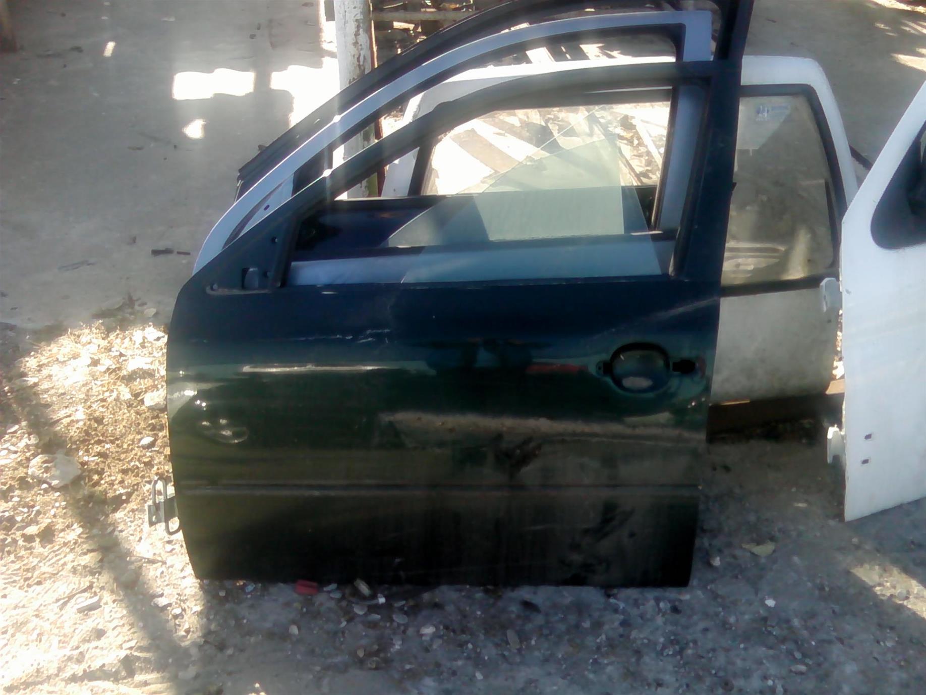 usa stanga fata completa Skoda Octavia 1