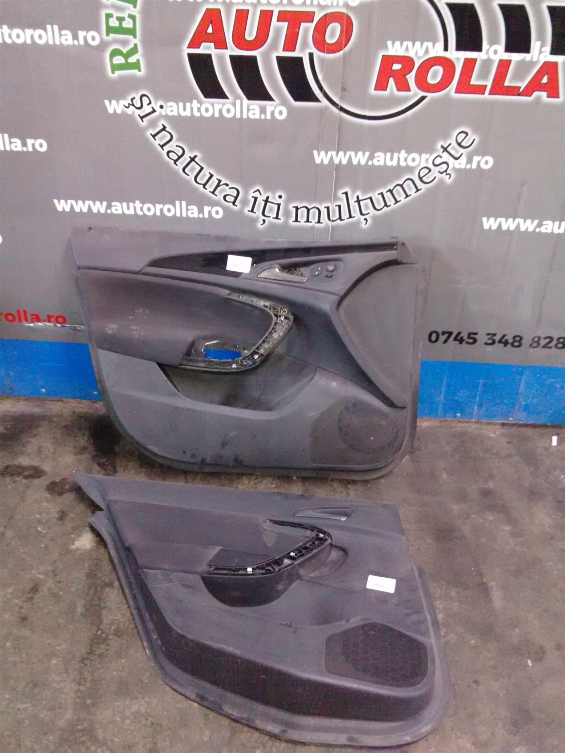 tapiterie usa stanga fata Opel Insignia