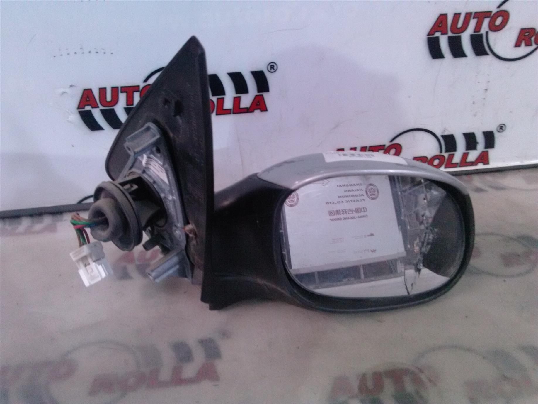 oglinda dreapta electrica geam crapat Peugeot 206