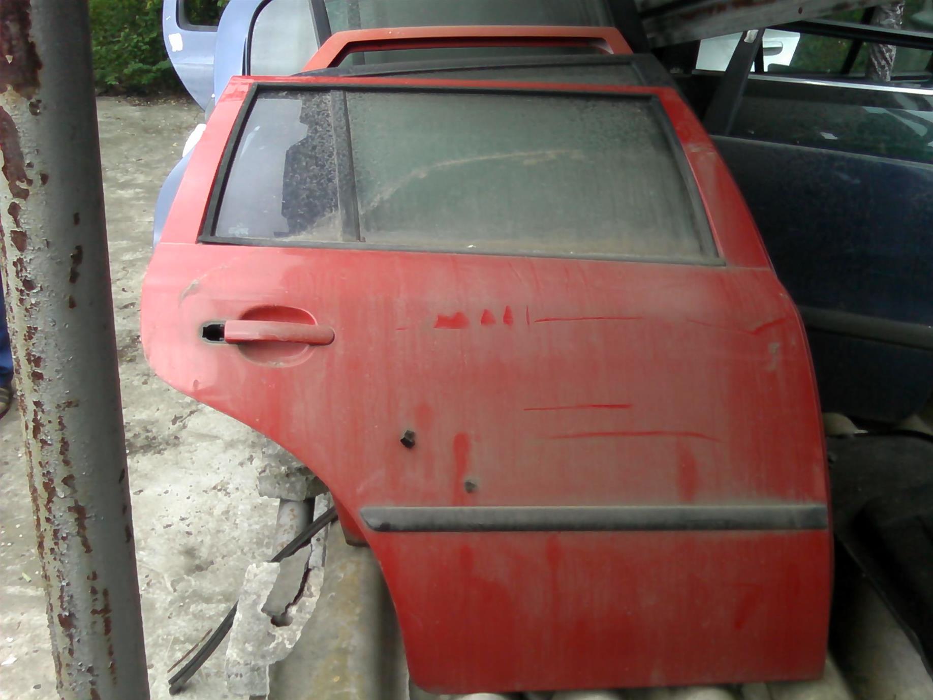 usa dreapta spate completa break Skoda Octavia 1, break