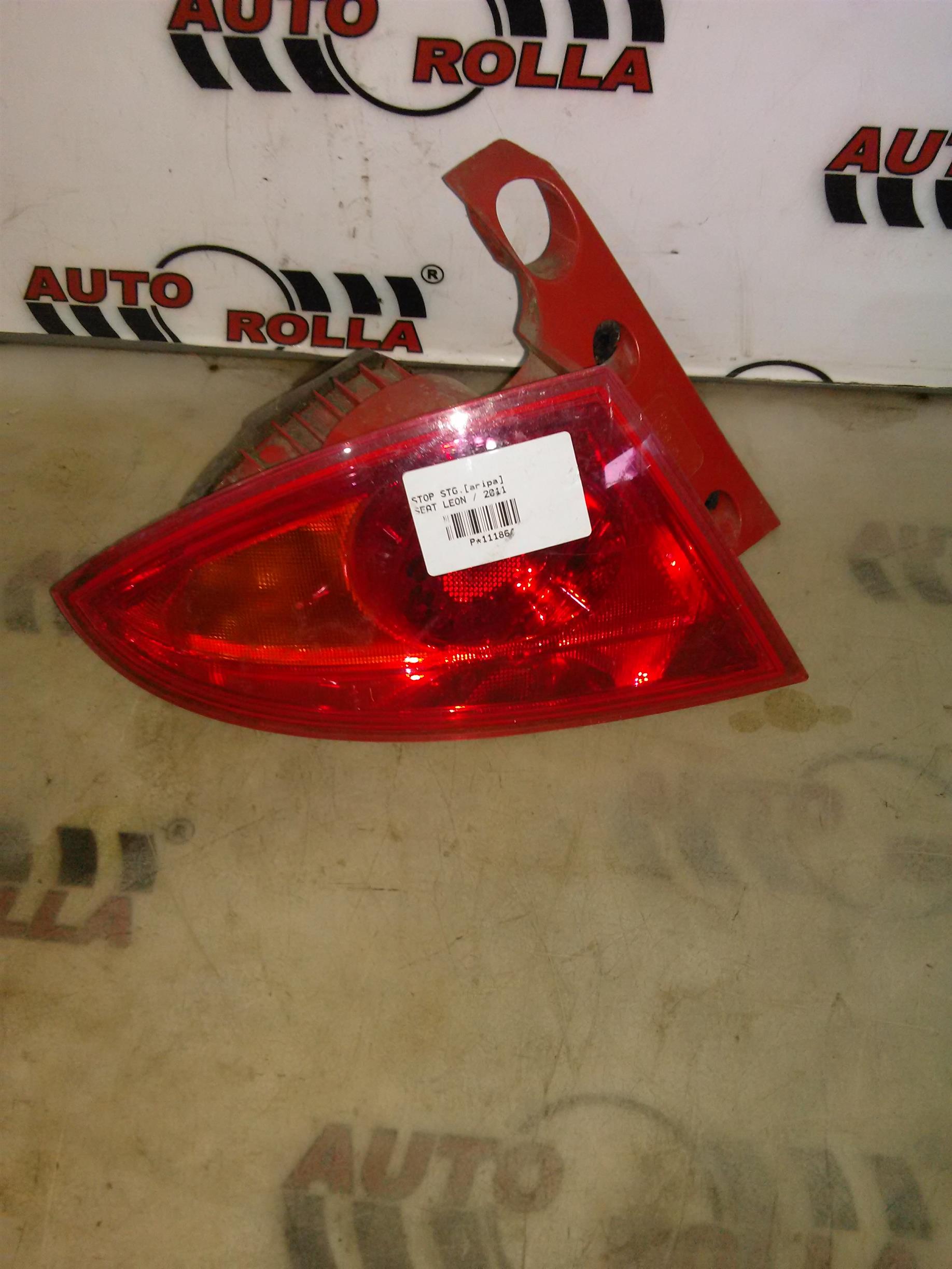 stop stanga aripa Seat Leon, an 2011