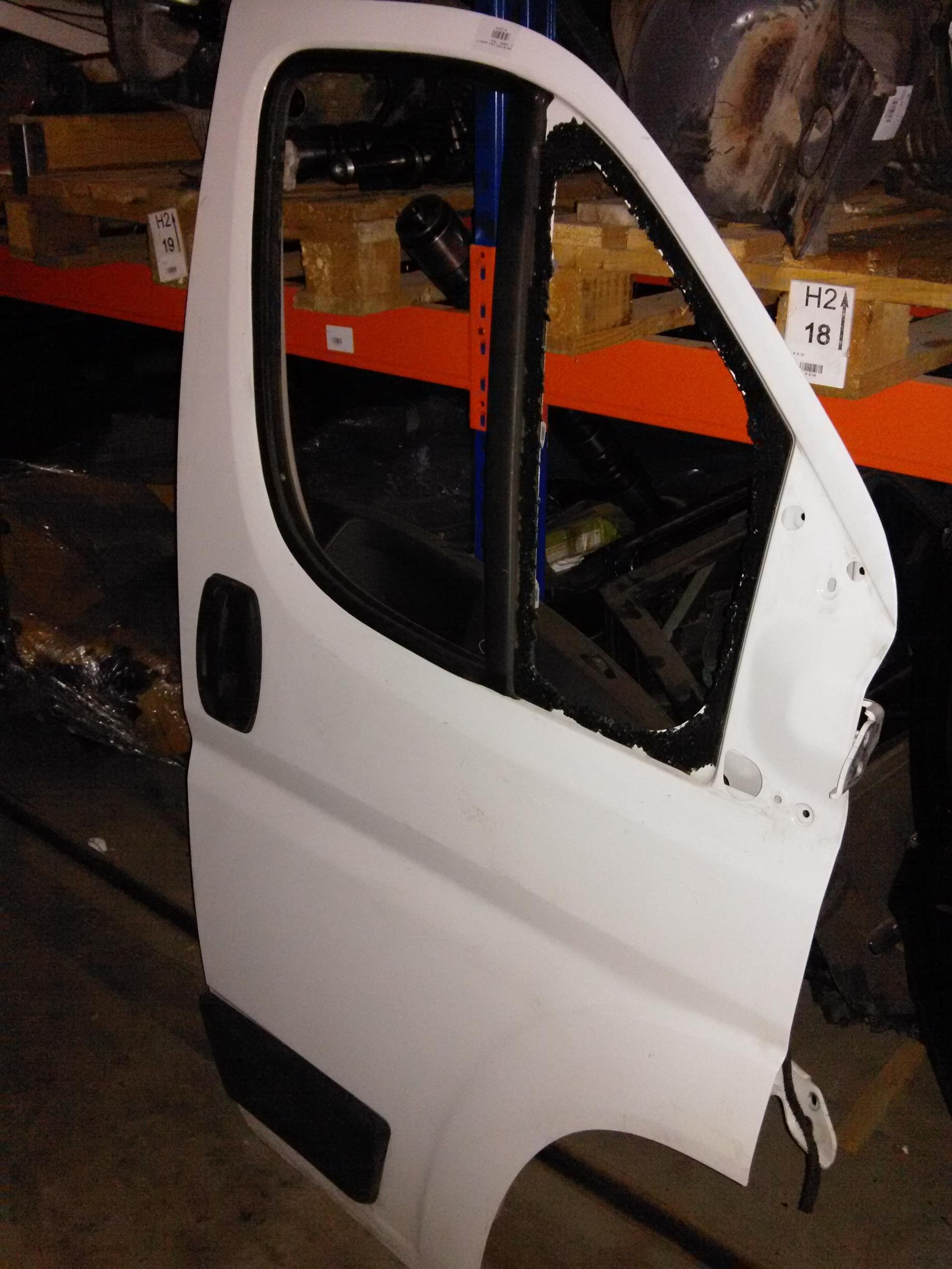 usa dreapta fata fara geamuri Citroen Jumper, an 2014