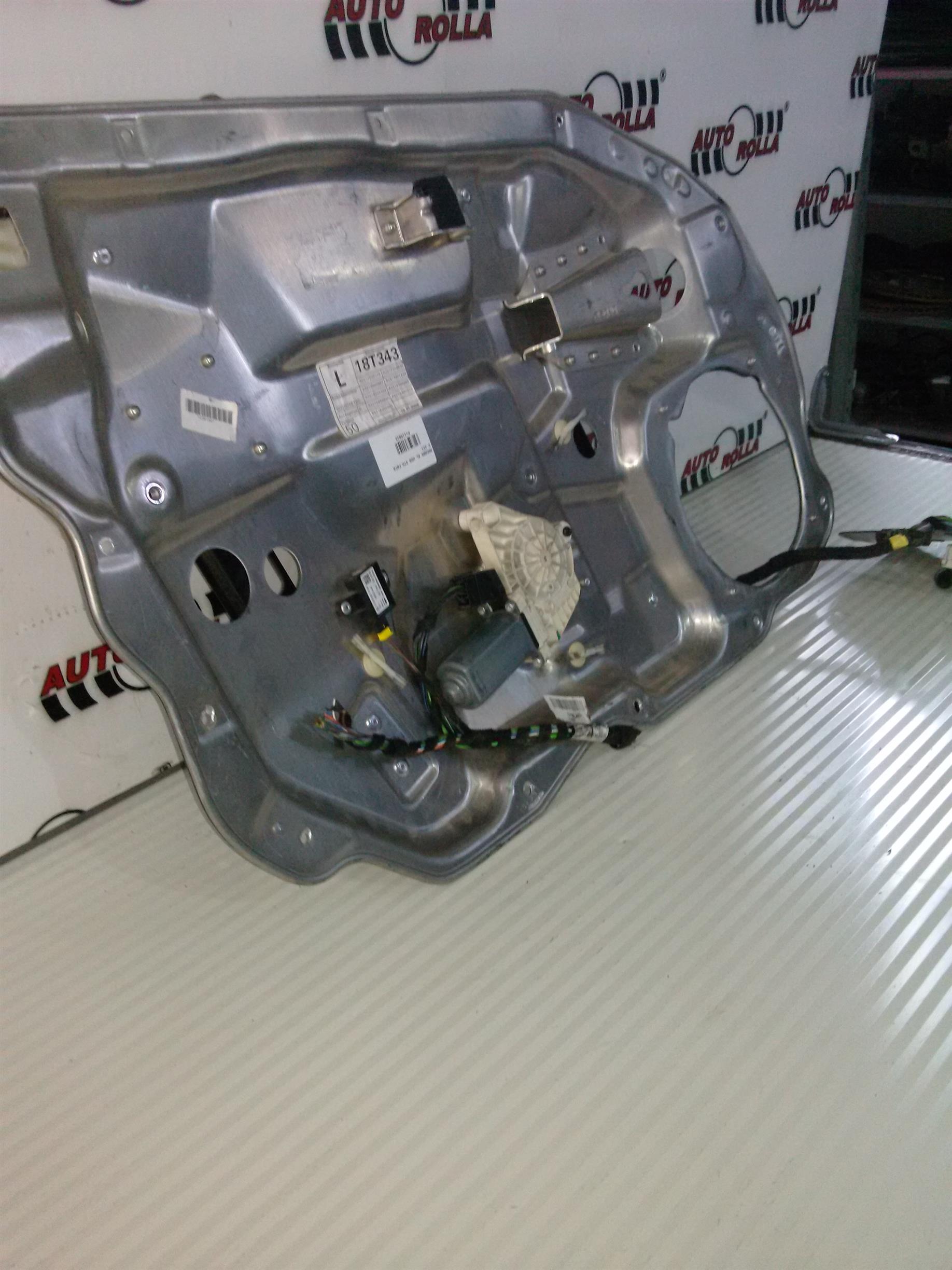 macara electrica usa stanga fata Mercedes Sclass W221