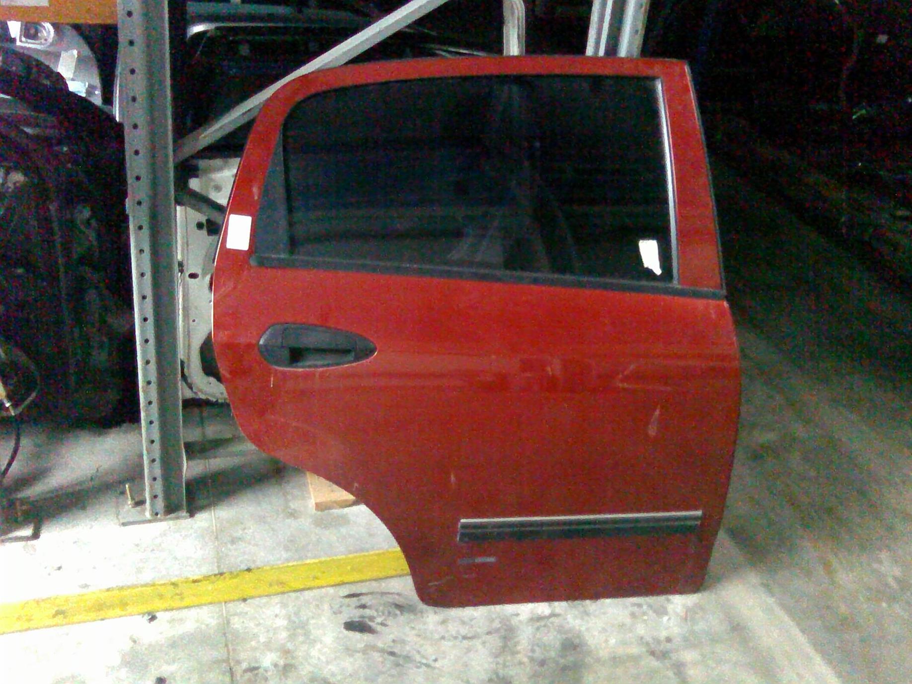 usa dreapta spate completa Fiat Grande Punto, an 2006
