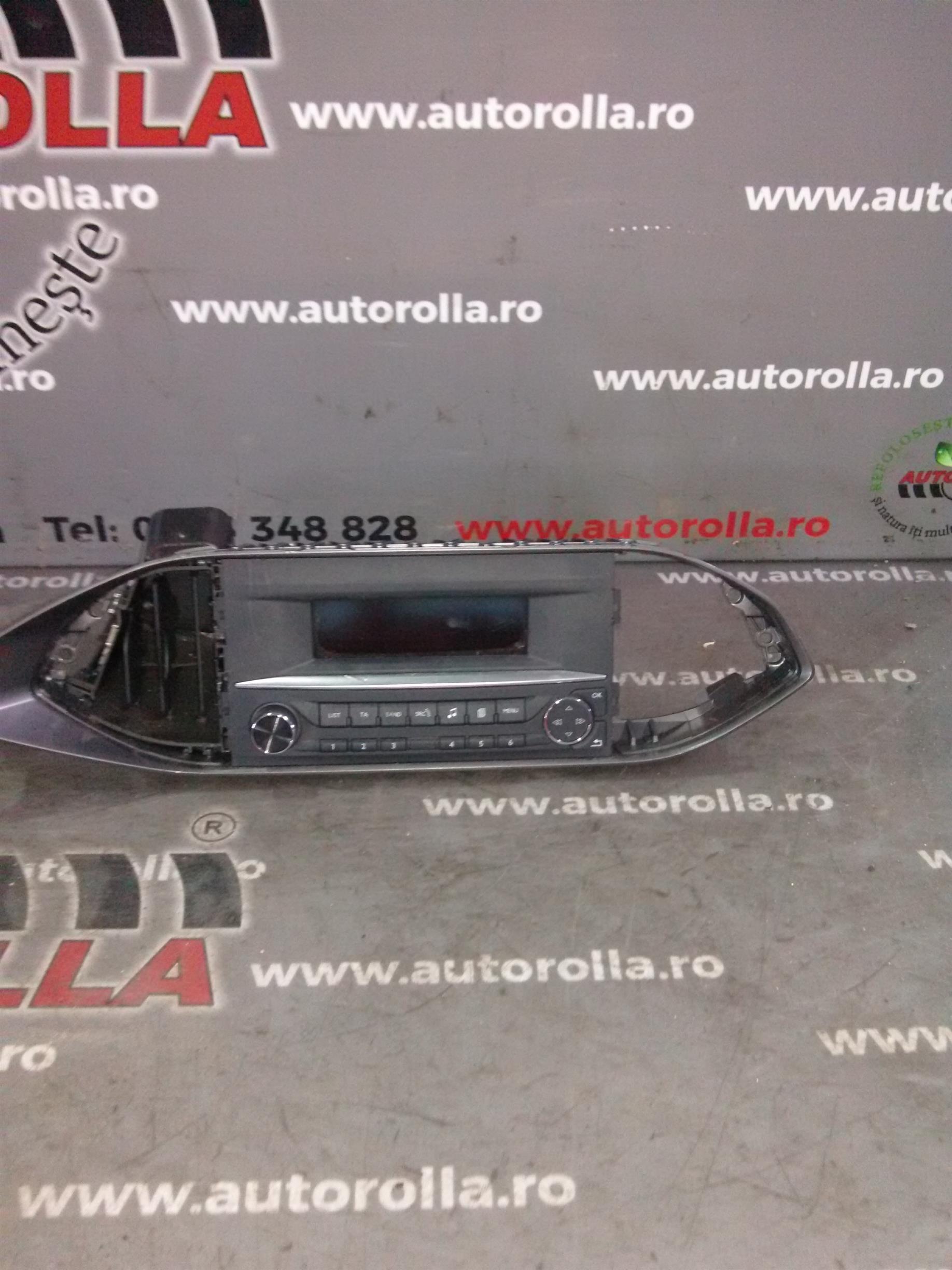 Radio CD cu display Peugeot 308 an 2015