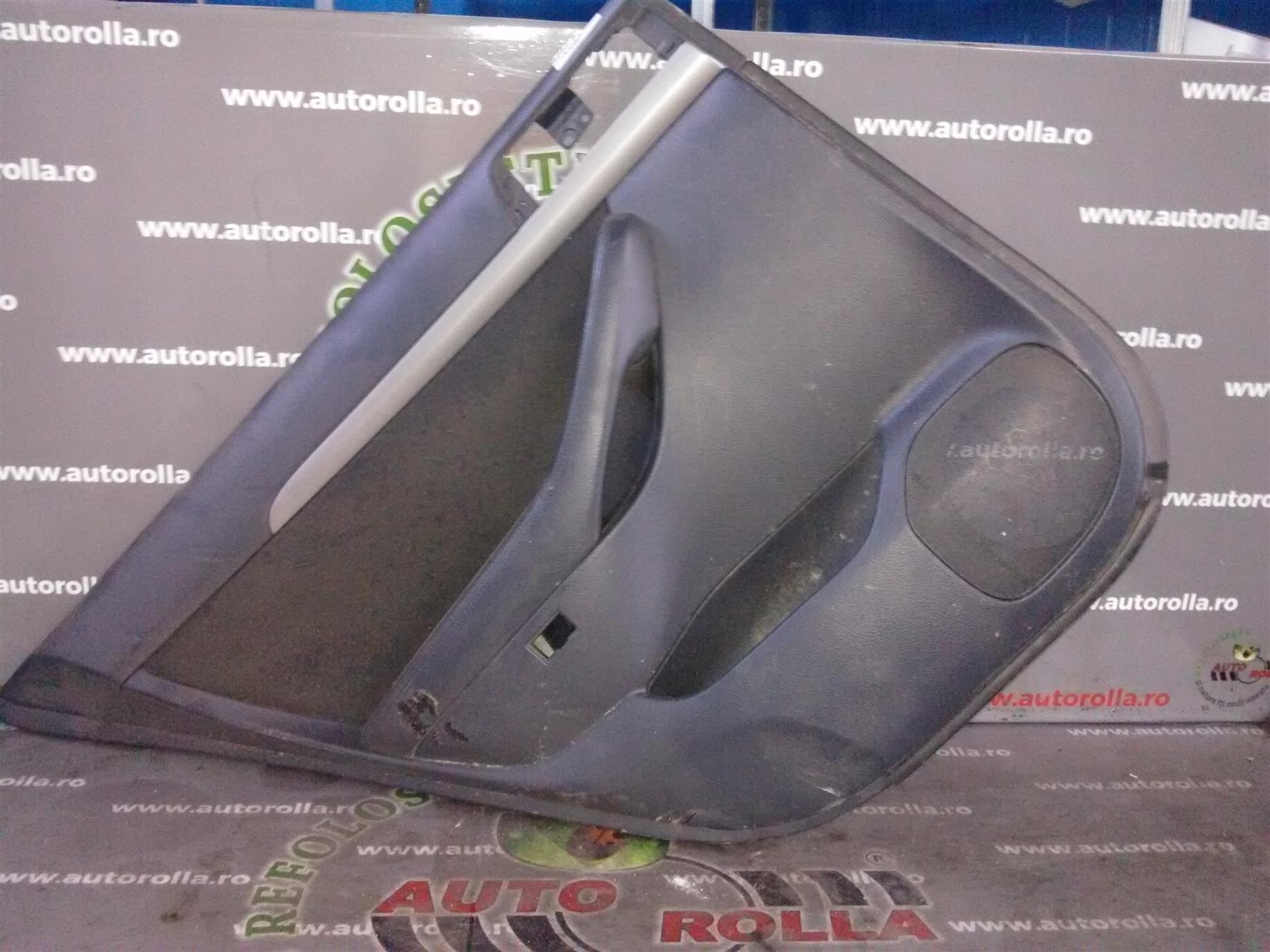 Tapiterie usa stanga spate Toyota Avensis