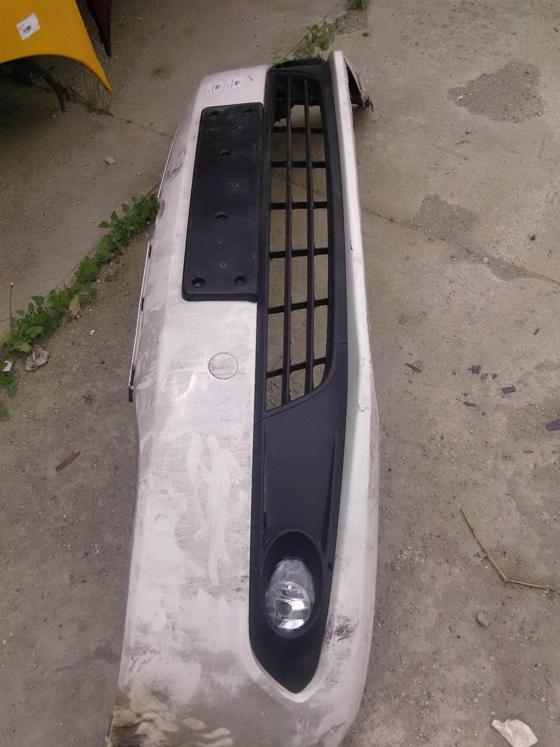 Proiectoare Volkswagen Jetta an 2015