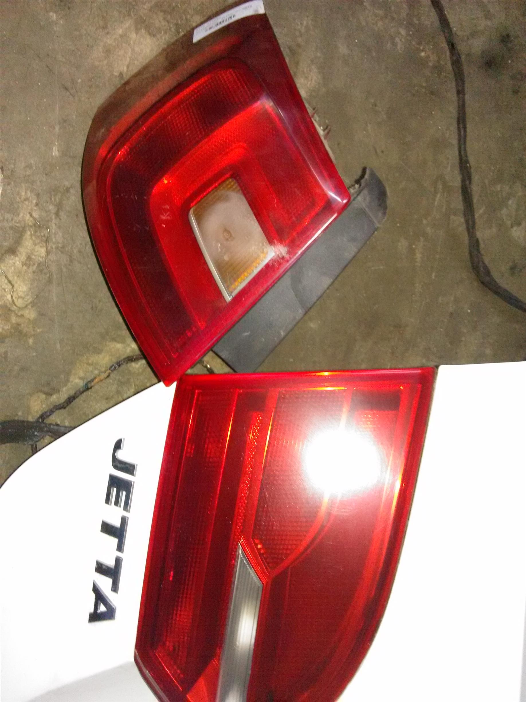 Stop stanga Volkswagen Jetta an 2015