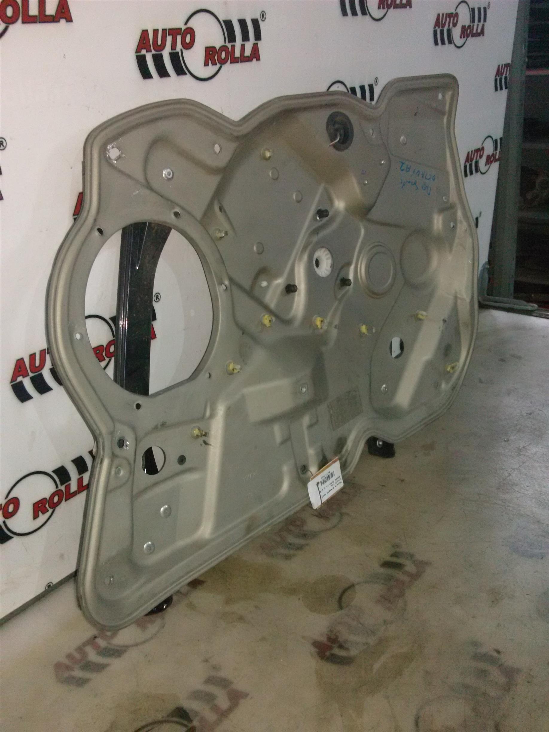 Macara dreapta spate electrica Skoda Octavia 2 1.9d