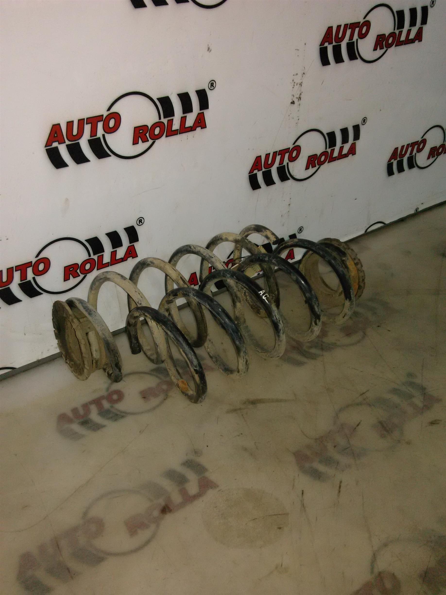 Arcuri spate Opel Corsa D 1.3d an 2008