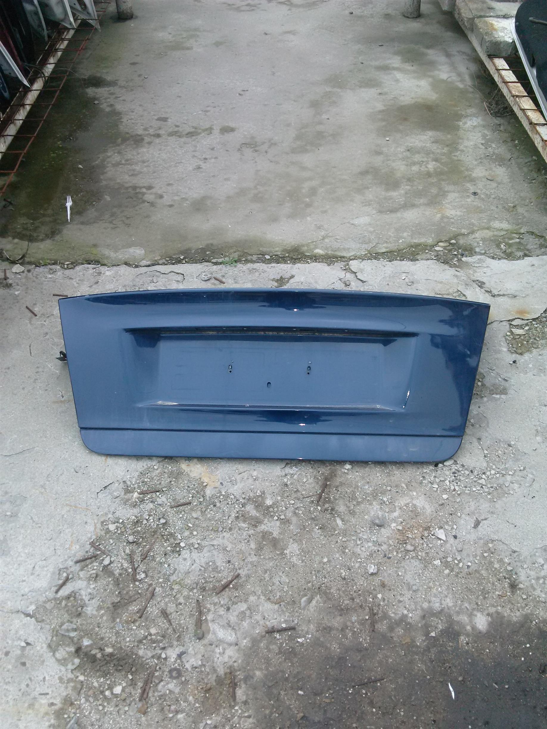 Capota spate Volvo S60 an 2003