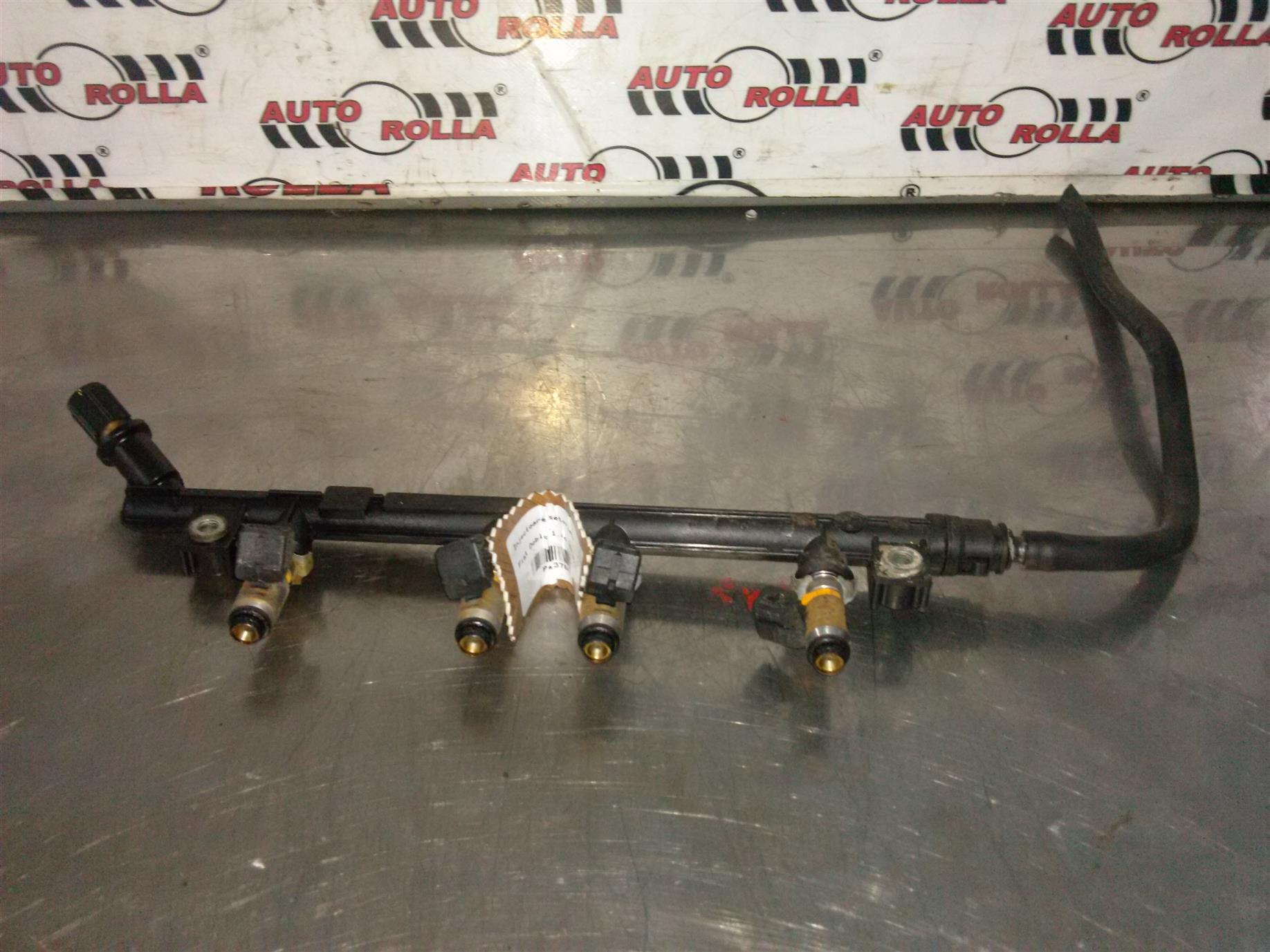 Injectoare set+rampa Fiat Doblo 1.4s an 2008