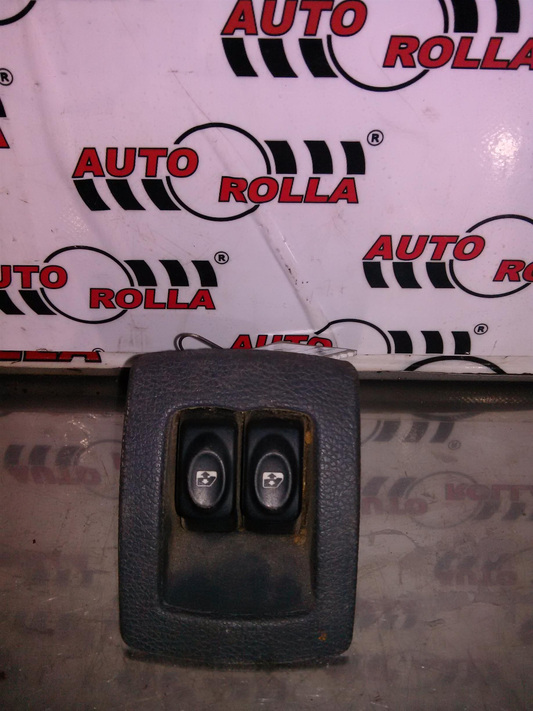 Butoane geamuri spate Dacia Logan an 2008