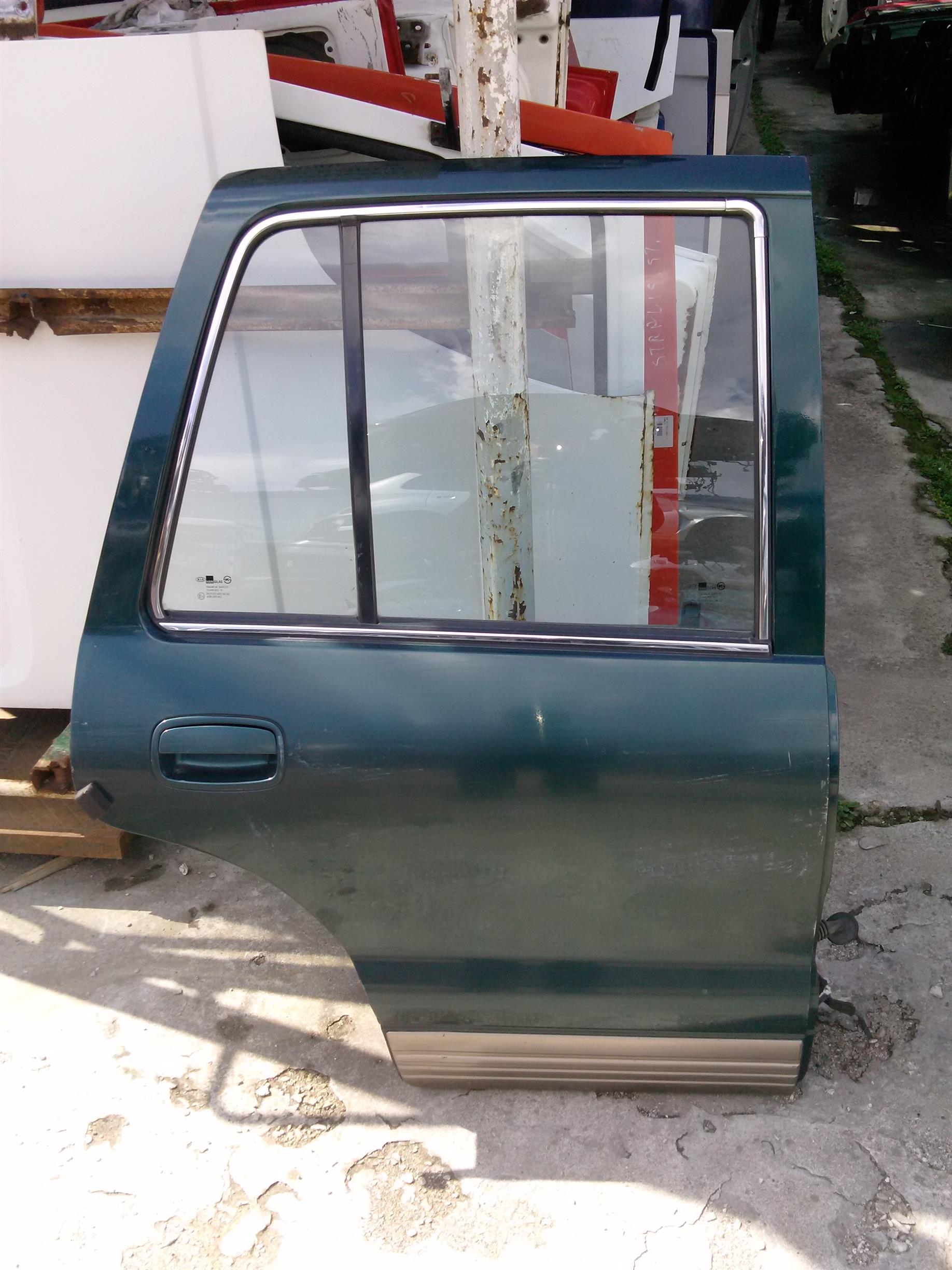 Usa dreapta spate completa Kia Sportage 2.0d an 2001