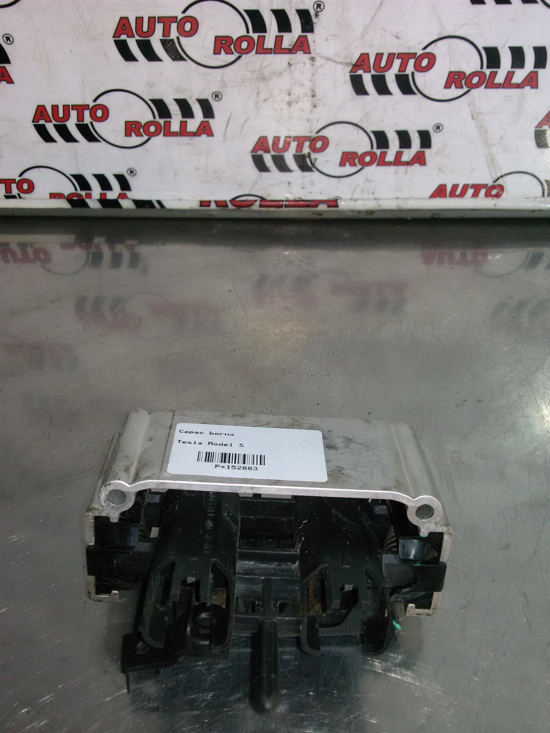 Capac borna Tesla Model S