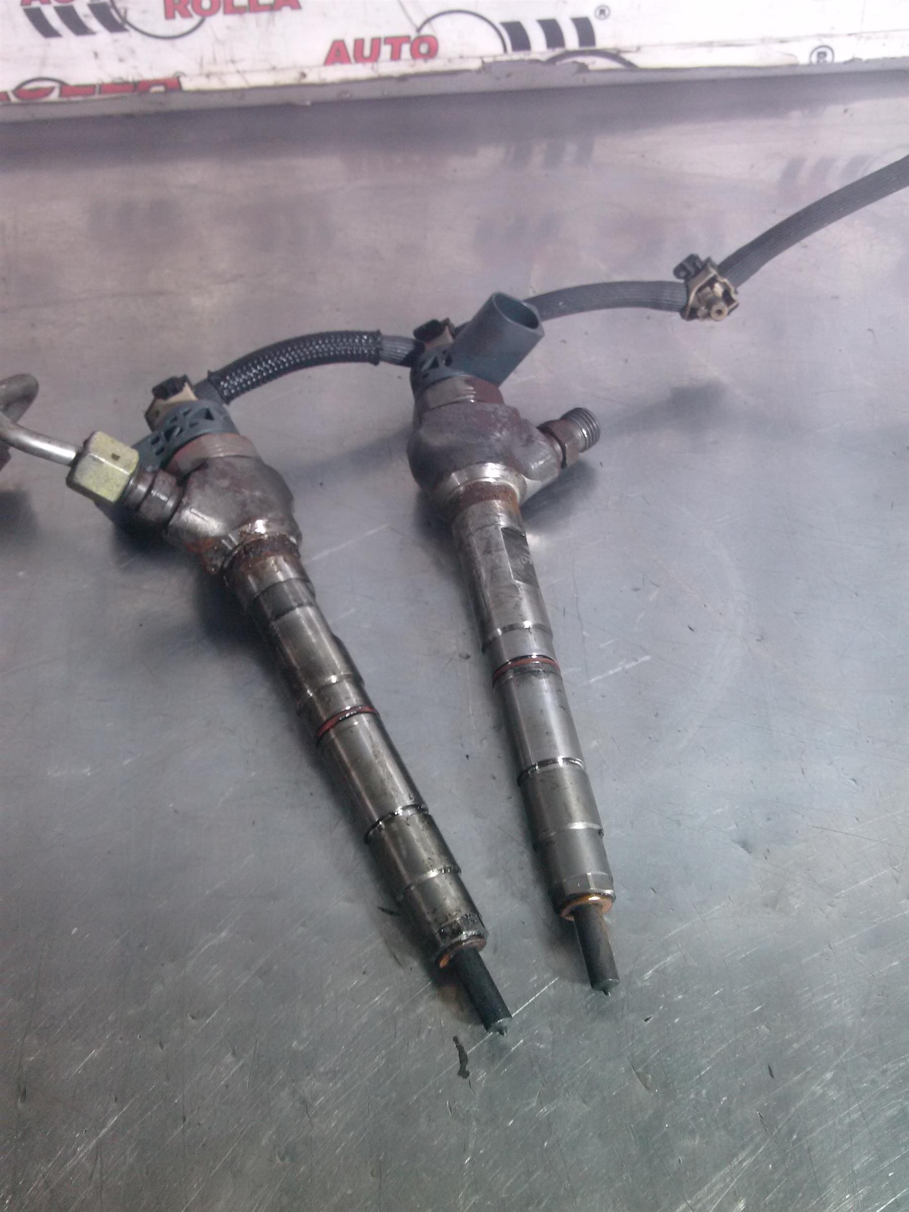 Injectoare 2 buc Volkswagen Passat B8 break, 2.0TDI, R line, 4x4, DSG, an 2016, DFE