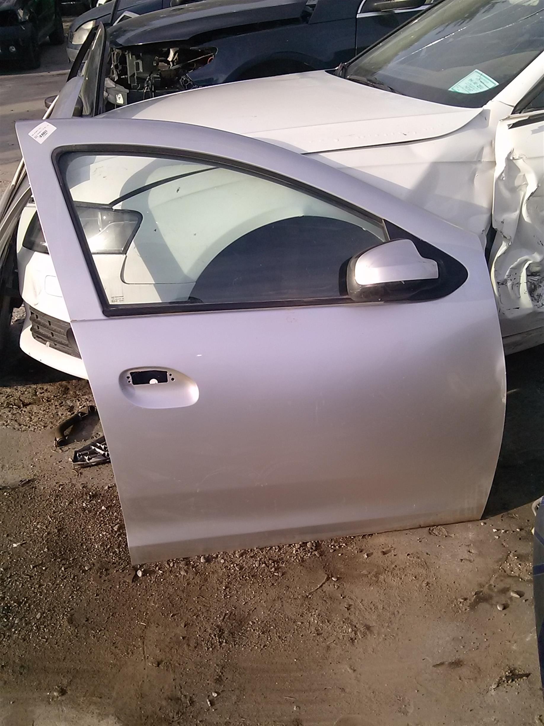 Usa dreapta fata Dacia Sandero 1.5 dci, an 2016