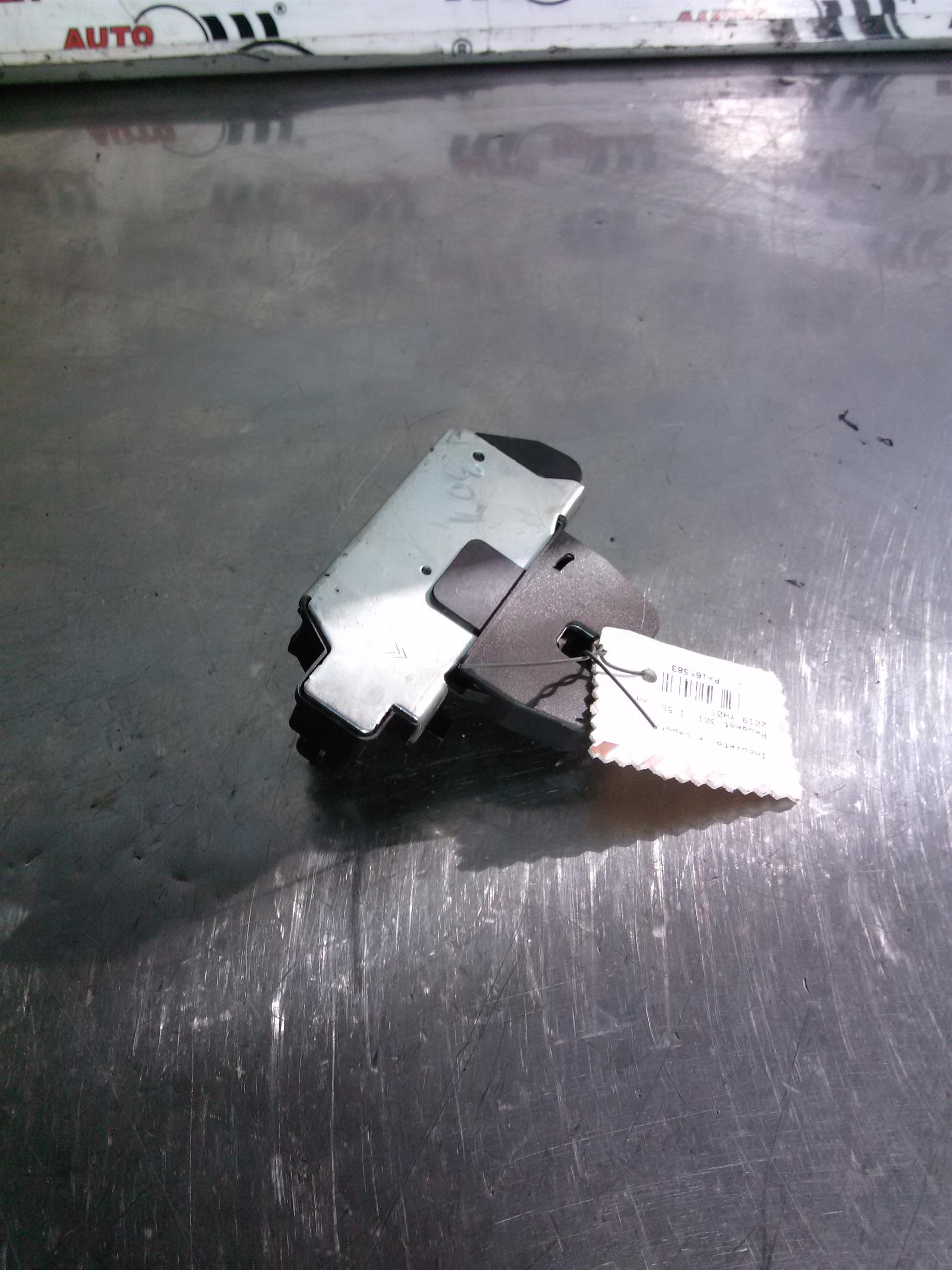 Incuietoare capota Peugeot 301, 1.5D, an 2019 YH01