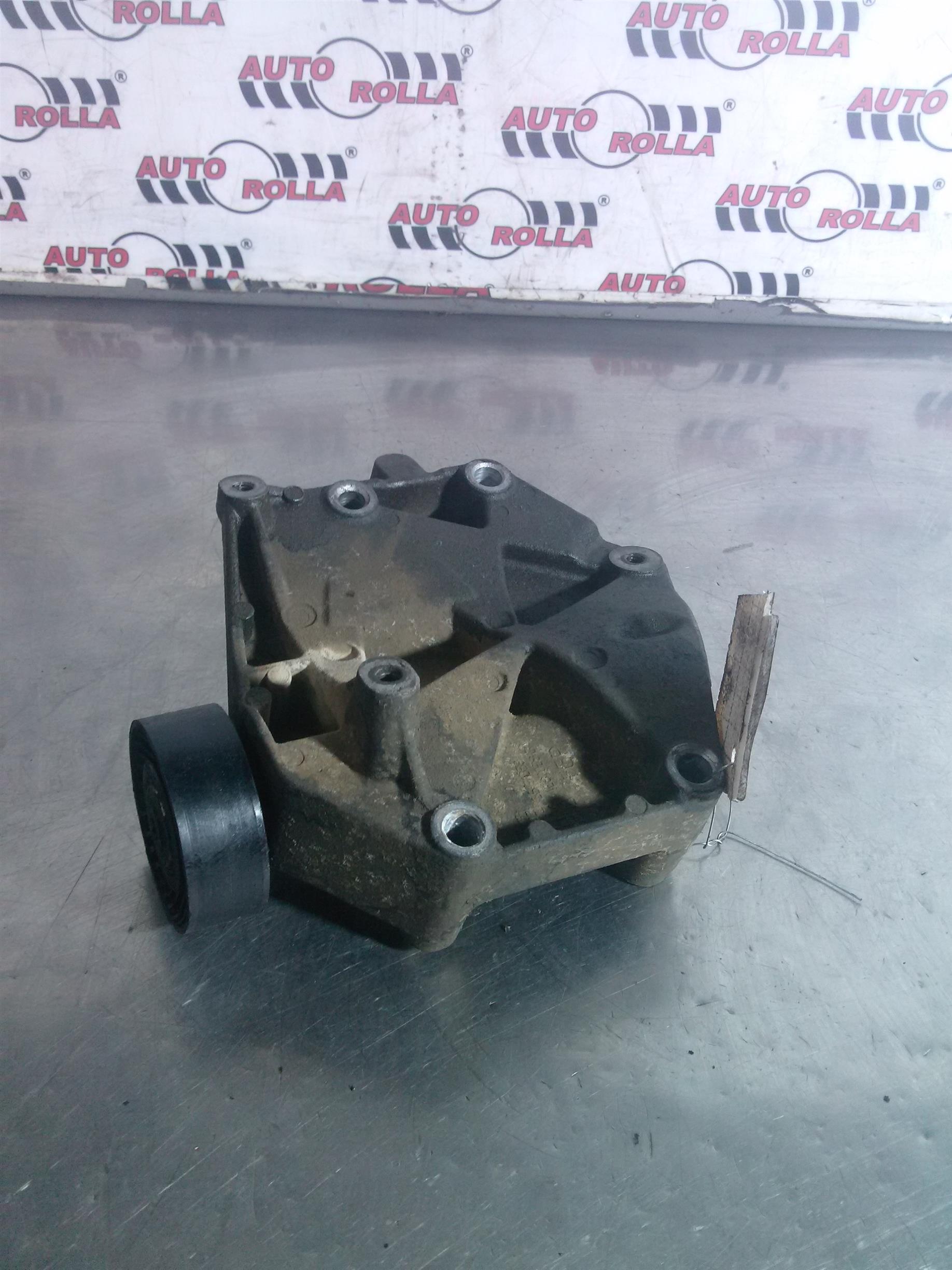 Suport accesorii+rola Opel Zafira B 1.9, an 2007, euro 4, Z19DT