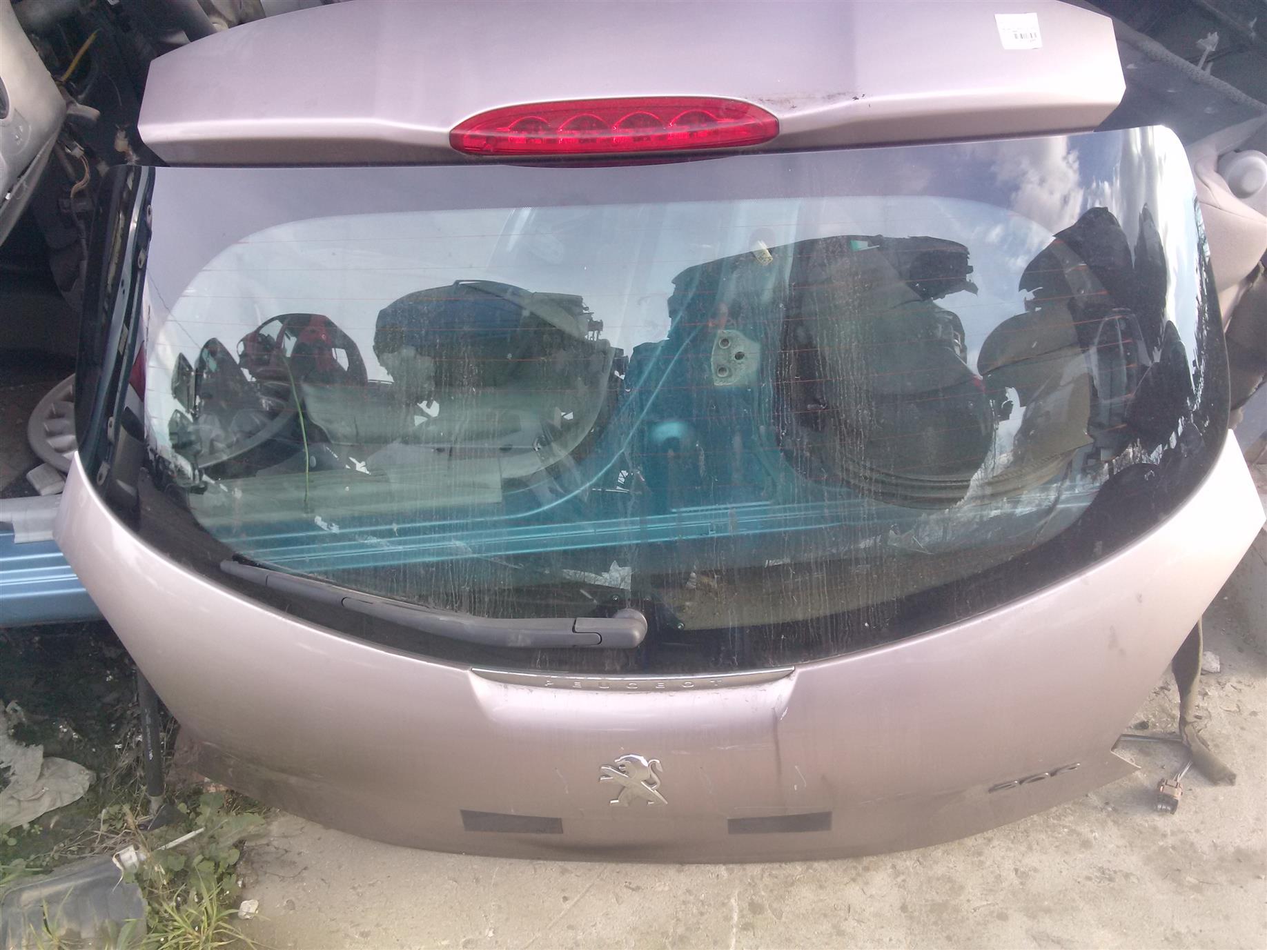 Haion Peugeot 208, 1.2S, an 2012 HM01