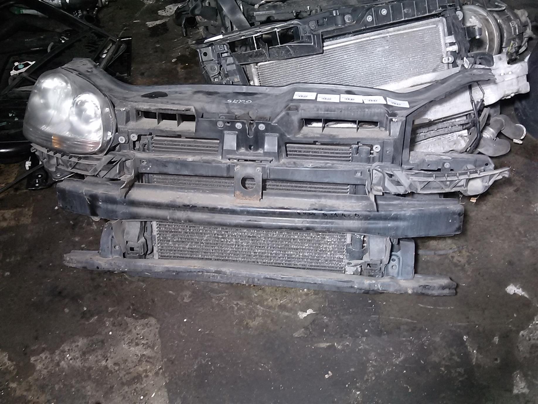 Far dreapta Volkswagen Golf 5, 1.4S, 16V an 2006, euro 4