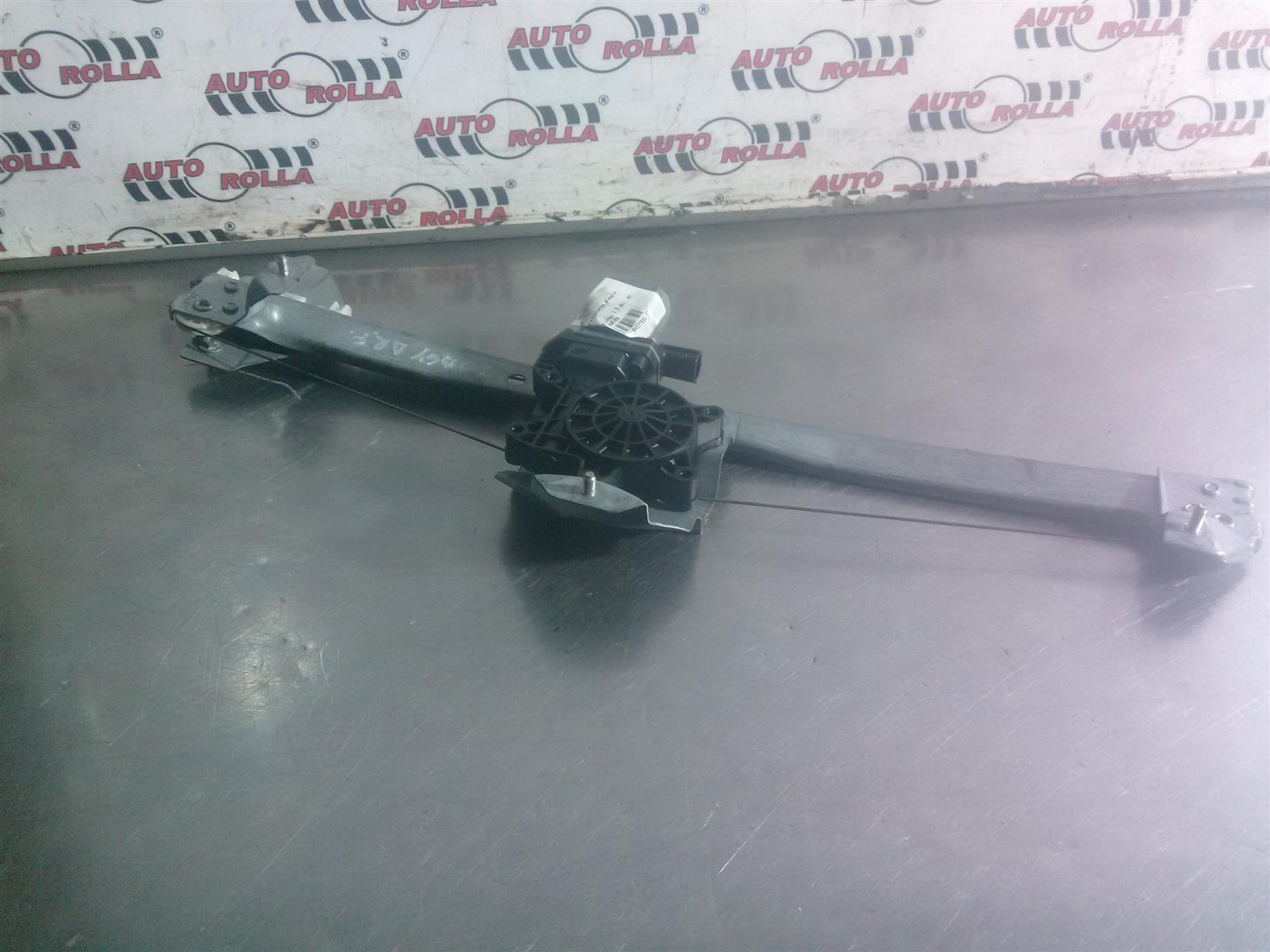 Macara+motoras dreapta fata Dacia Lodgy 1.5 dci, an 2013 K9K-R8
