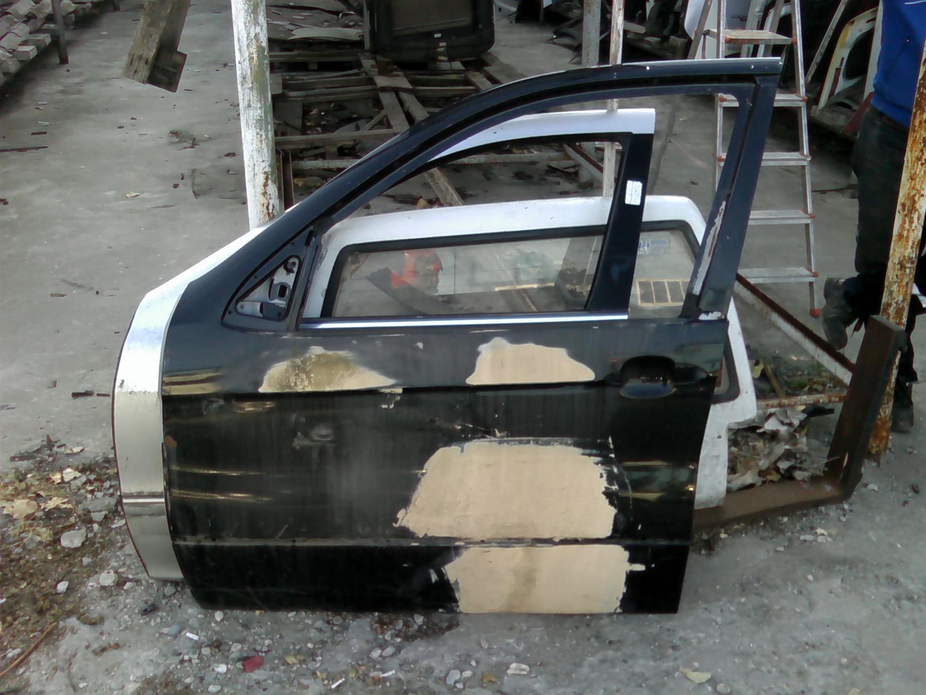 usa stanga fata goala BMW X5 E53
