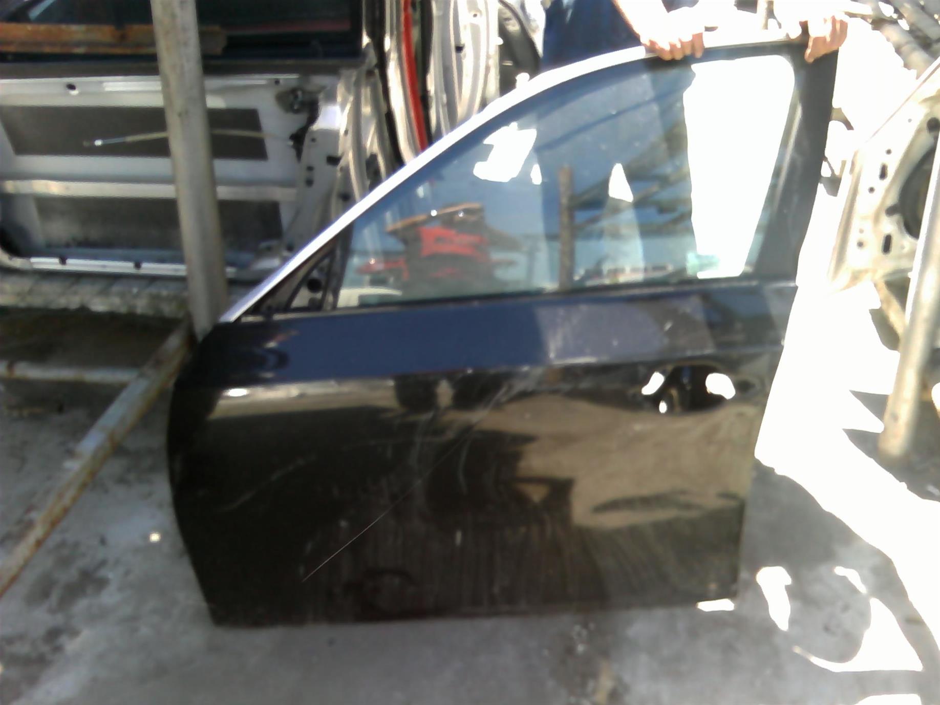 usa stanga fata si geam si macar BMW E60