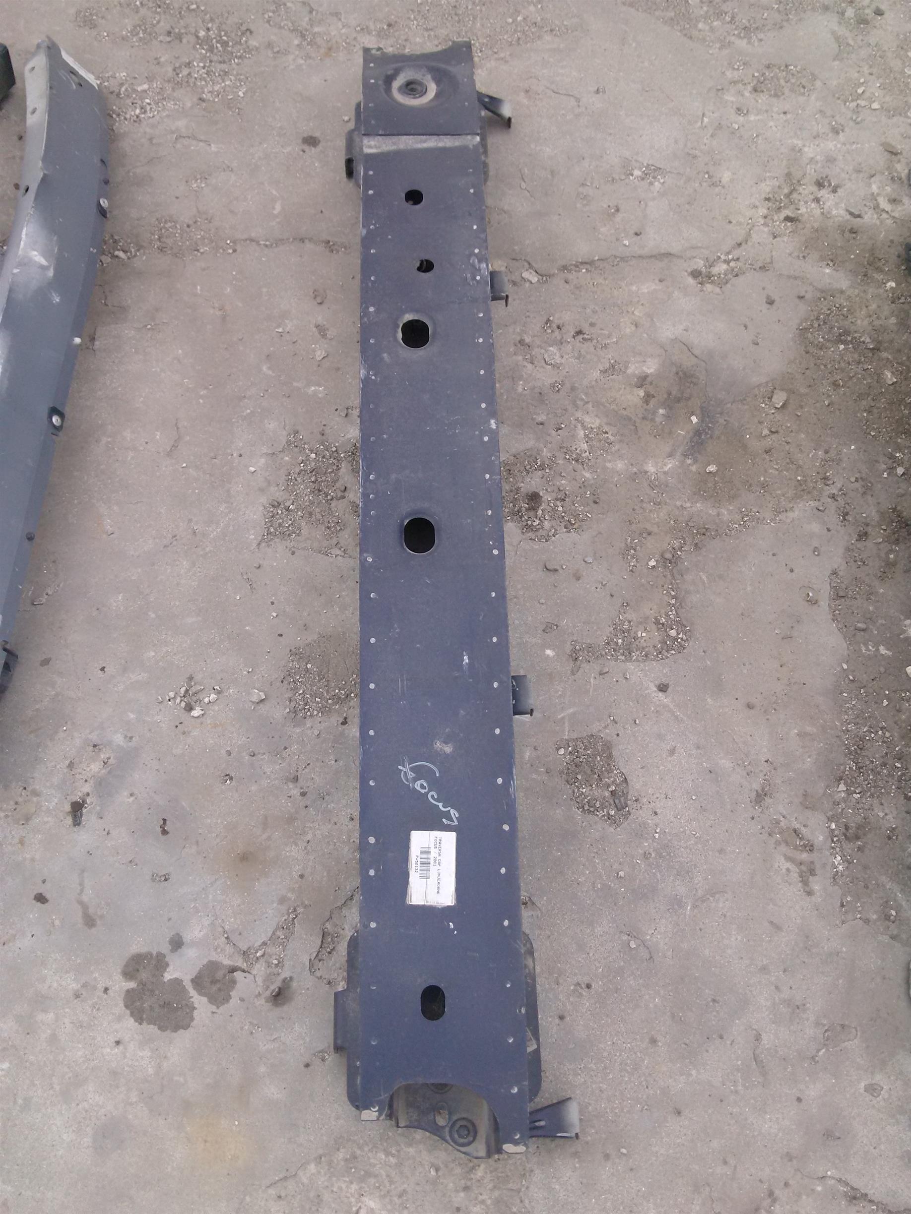 traversa cap lonjeroane Ford Focus, an 2001
