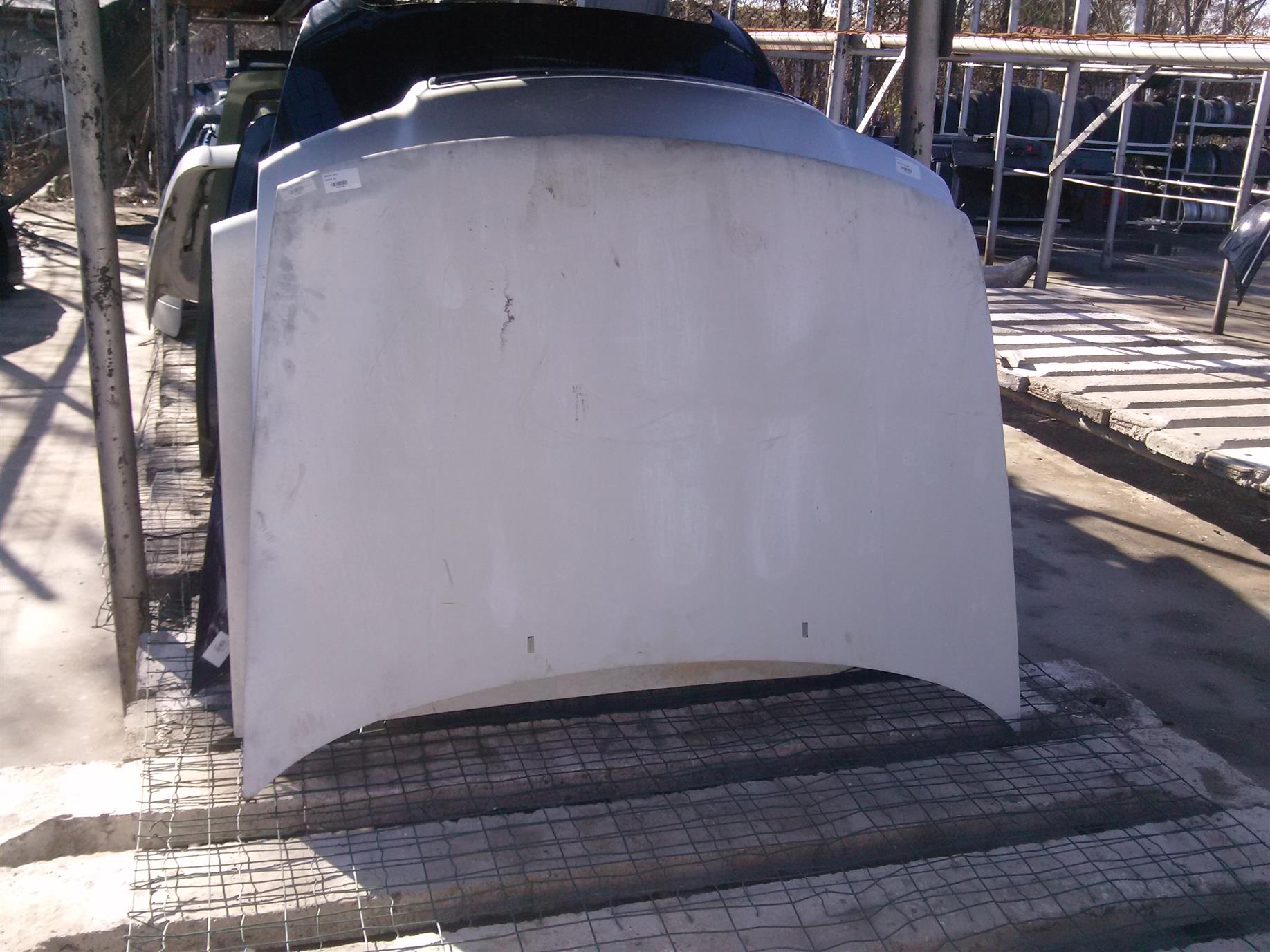capota fata noua Volkswagen Passat B4