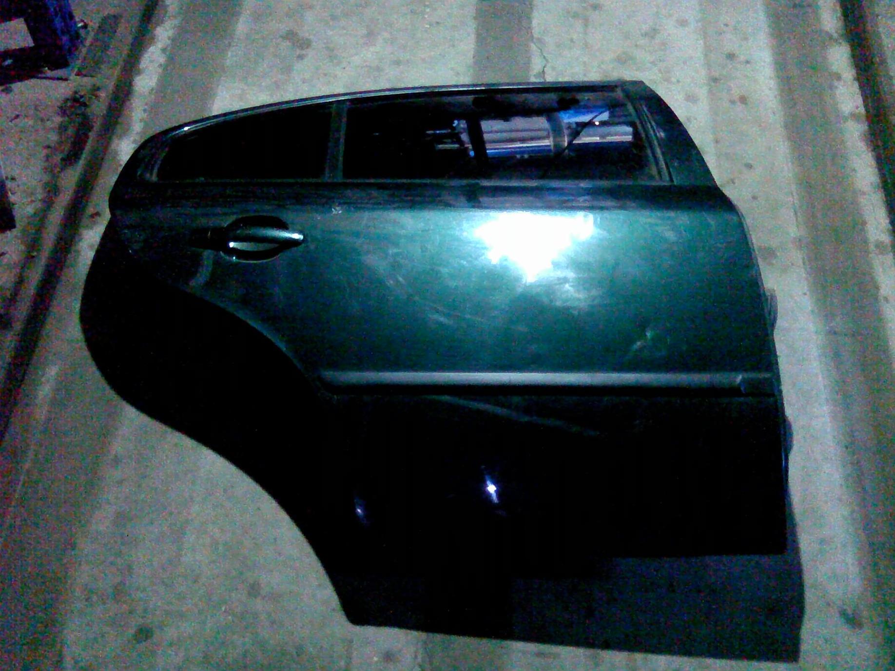 usa dreapta spate completa Skoda Octavia 1